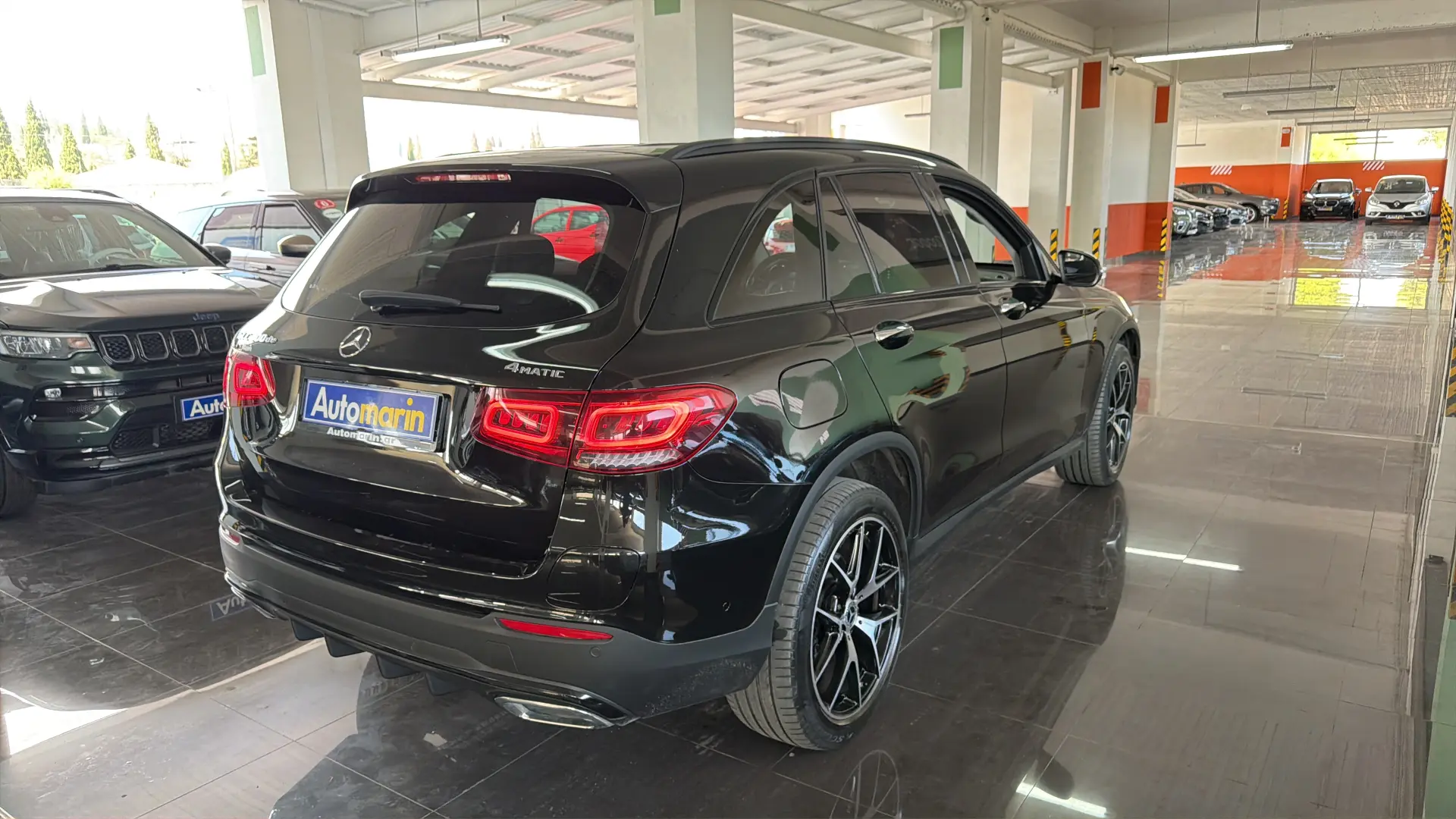View 4 - Mercedes-Benz GLC 300 - 2022