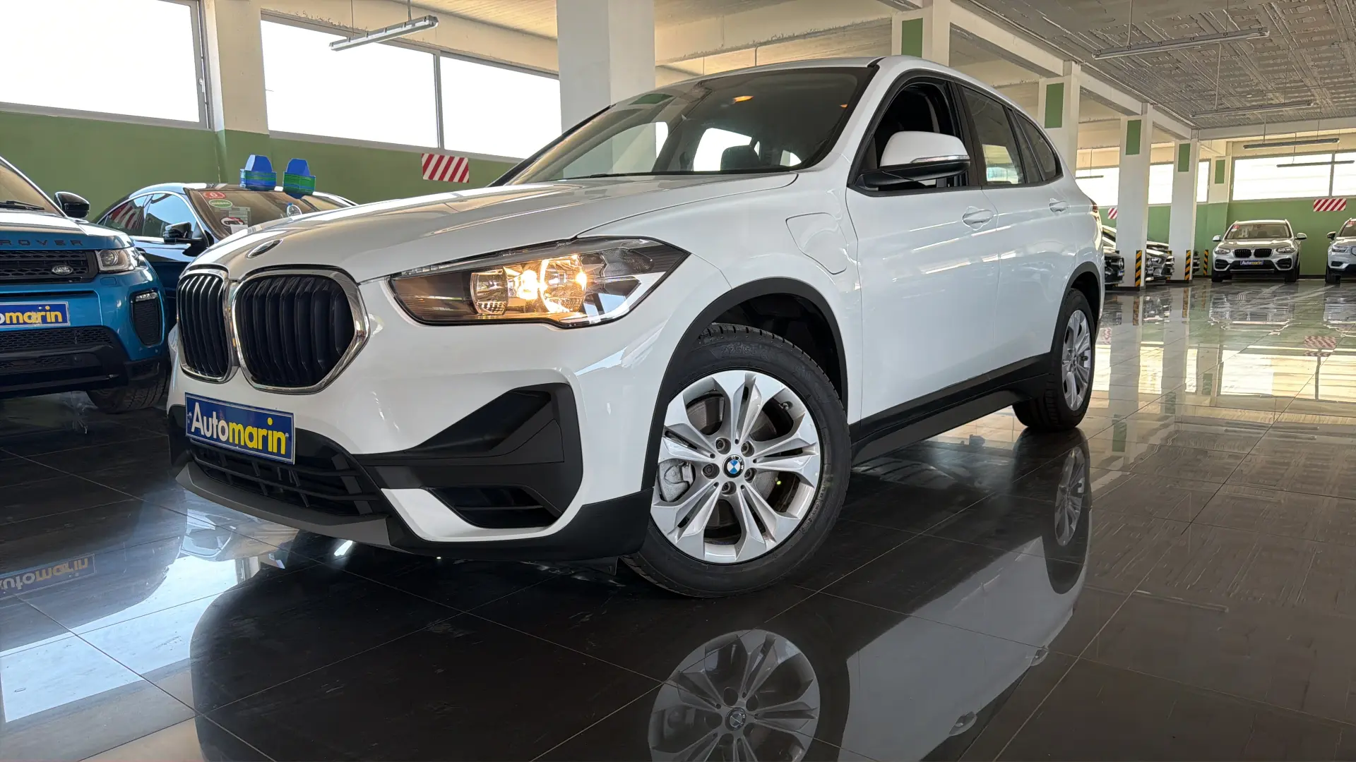 View 1 - BMW X1 - 2021