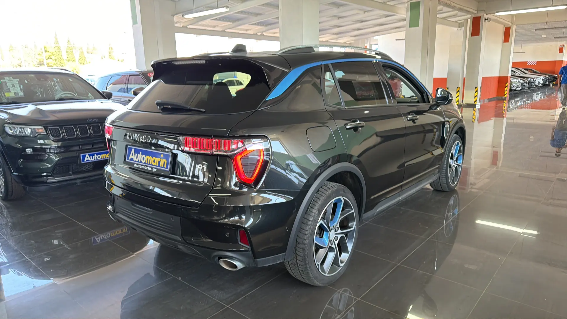 View 4 - Lynk & Co 01 - 2022
