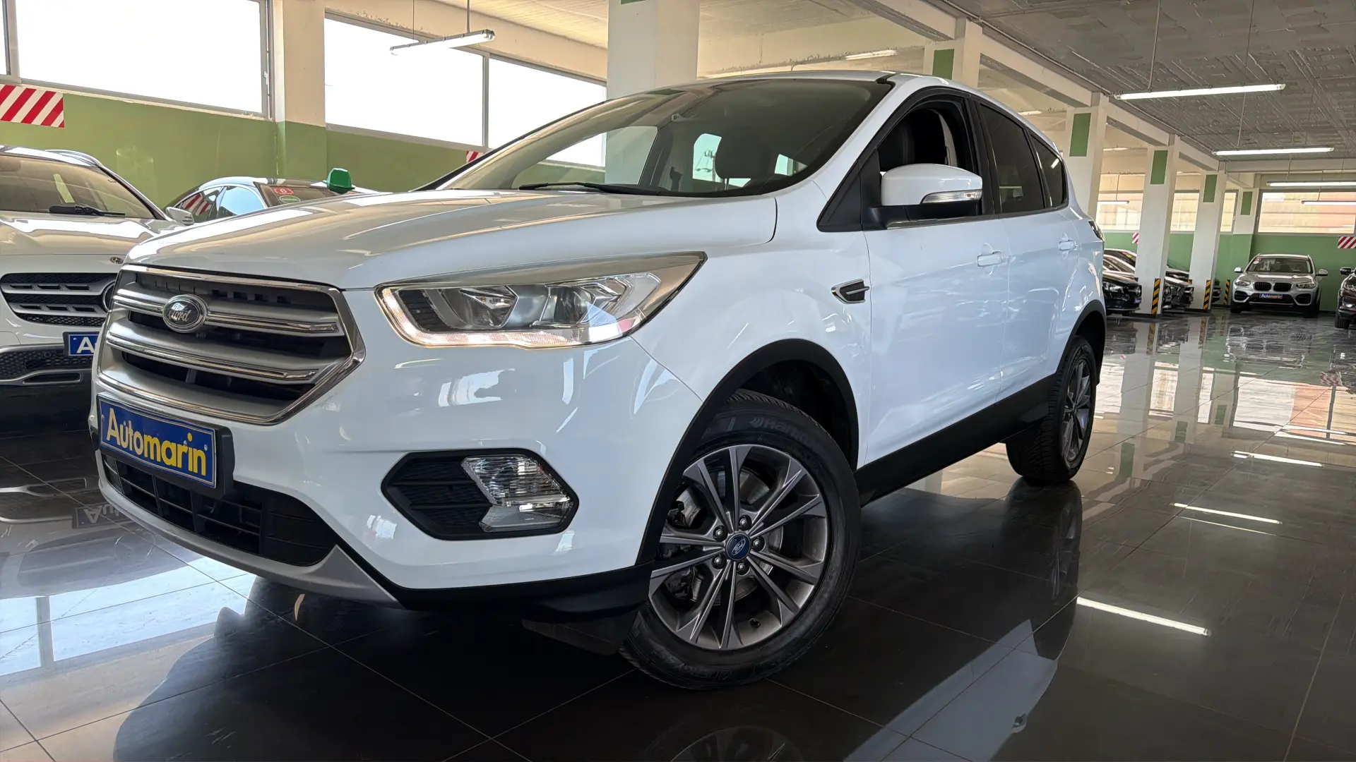 View 1 - Ford Kuga - 2017
