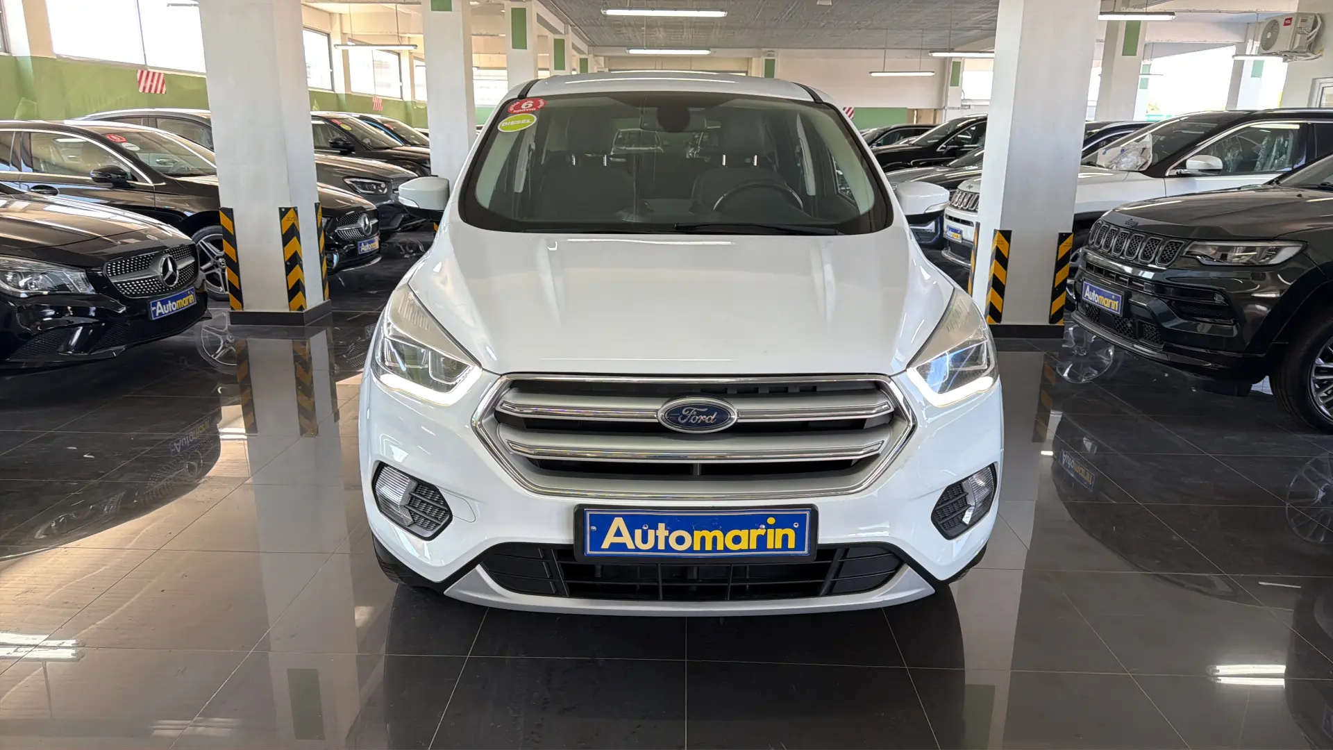 View 2 - Ford Kuga - 2017