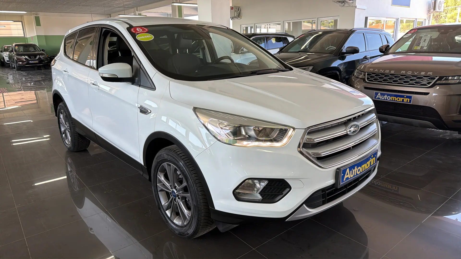 View 3 - Ford Kuga - 2017
