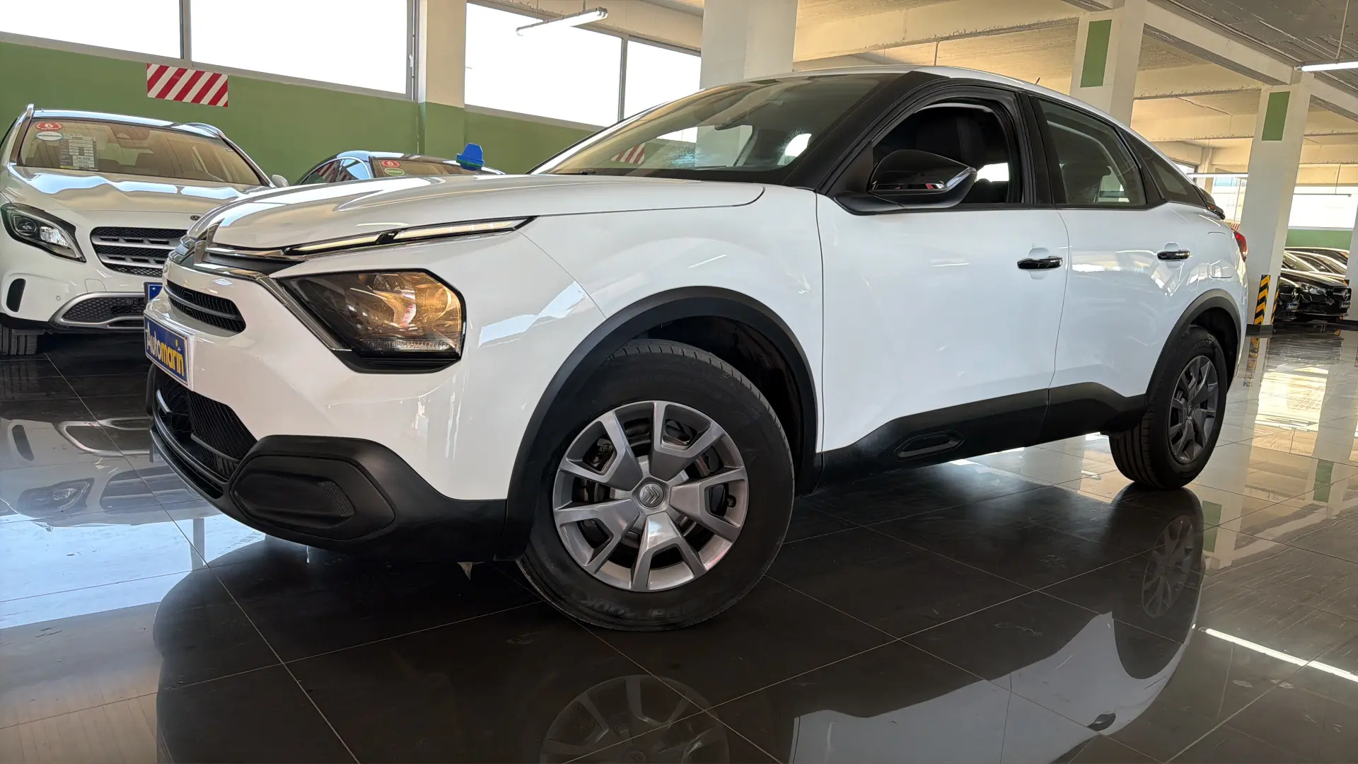 View 1 - Citroen C4 - 2022