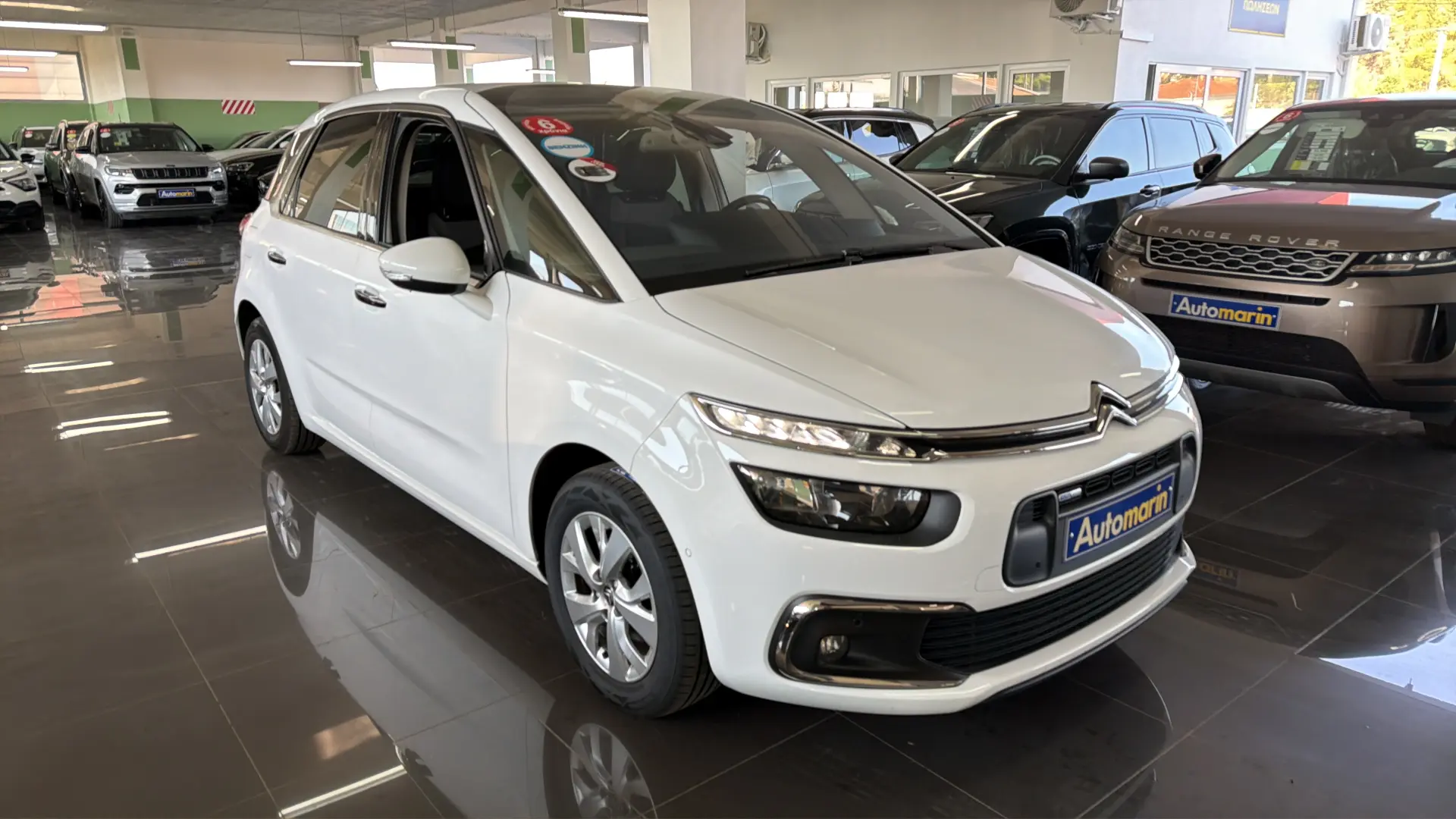 View 3 - Citroen C4 Picasso - 2017