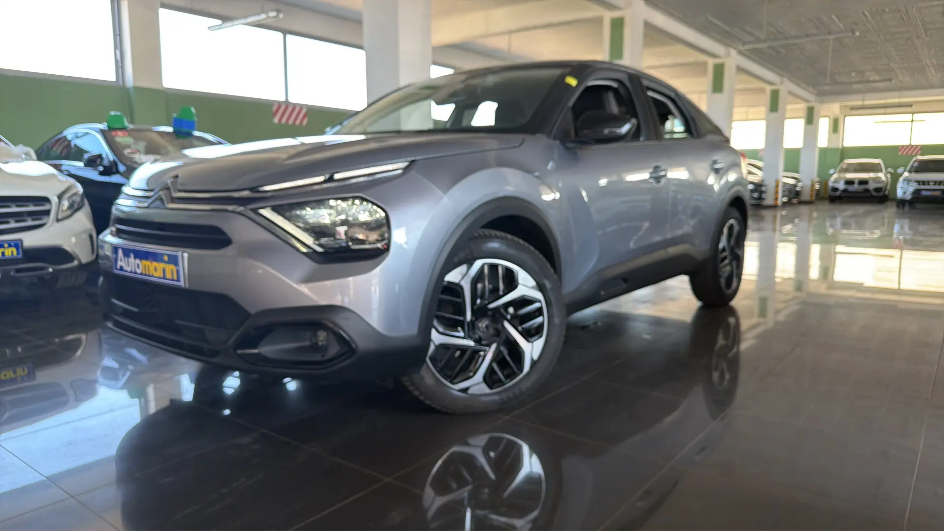 View 1 - Citroen C4 - 2021