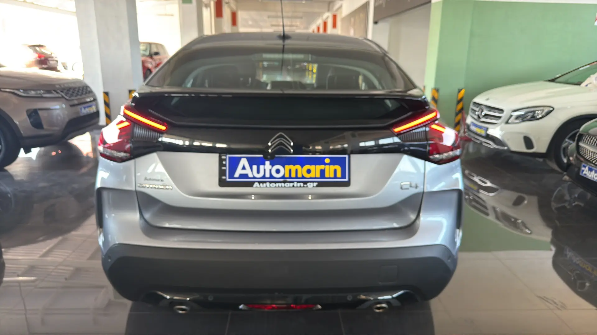 View 5 - Citroen C4 - 2021