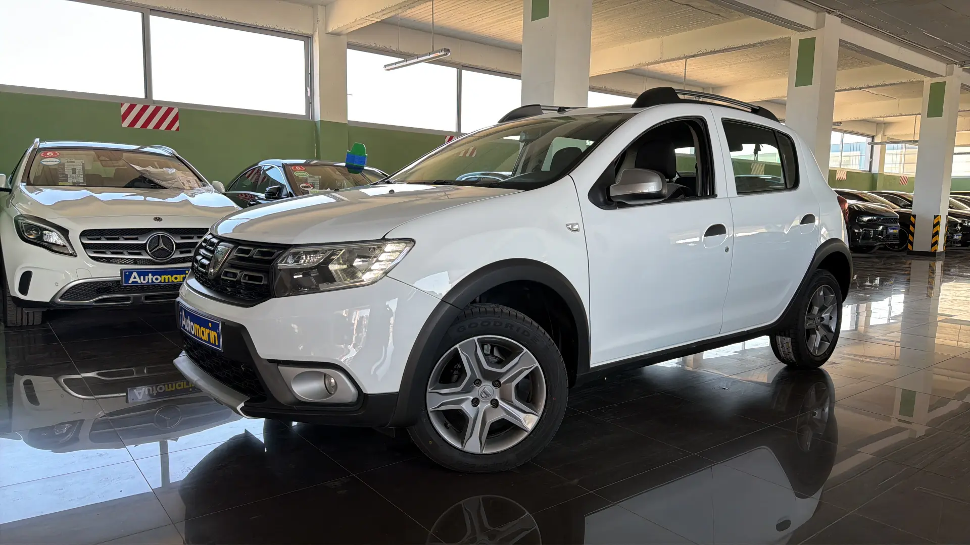 View 1 - Dacia Sandero - 2020