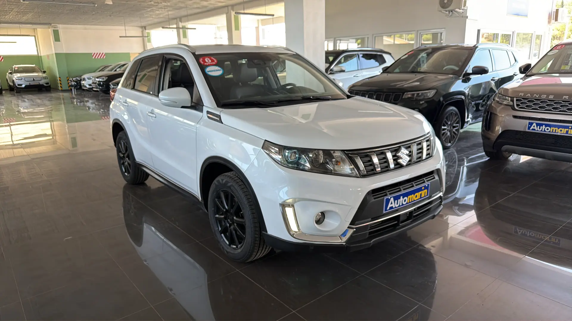 View 3 - Suzuki Vitara - 2020