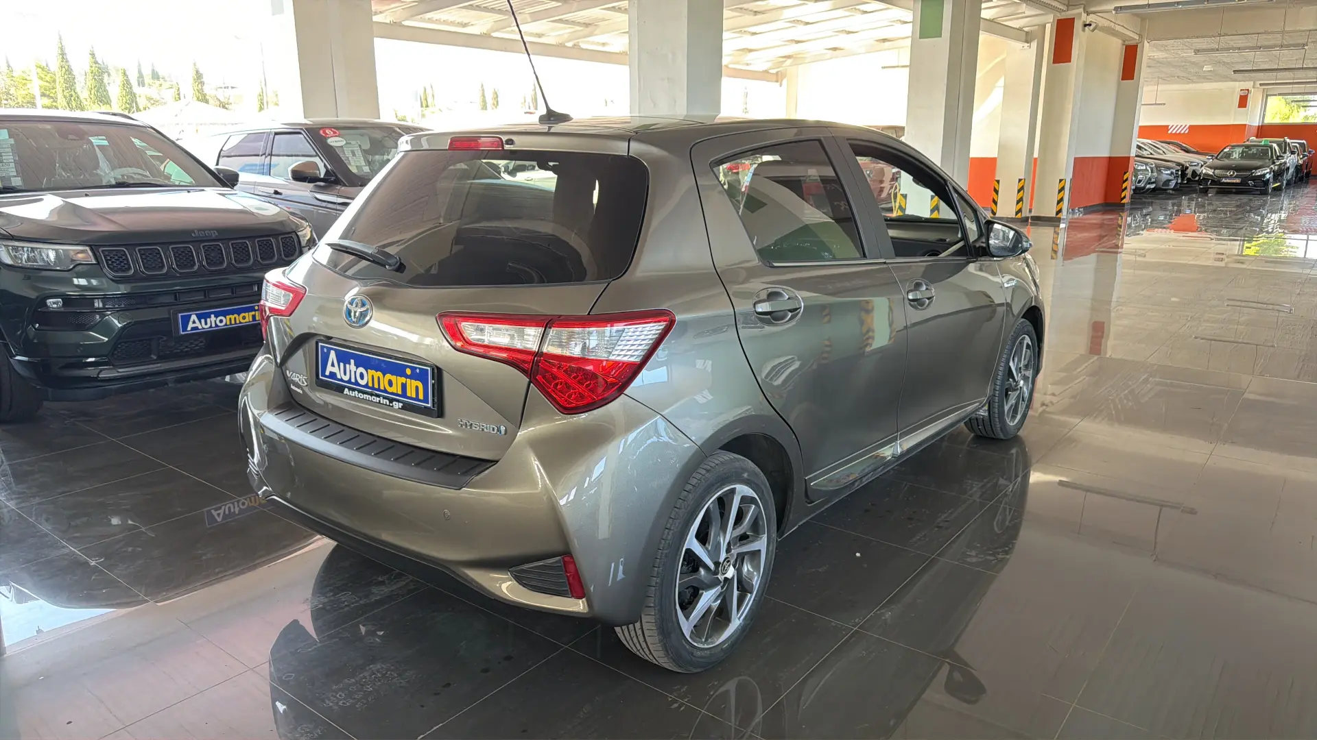 View 4 - Toyota Yaris - 2017