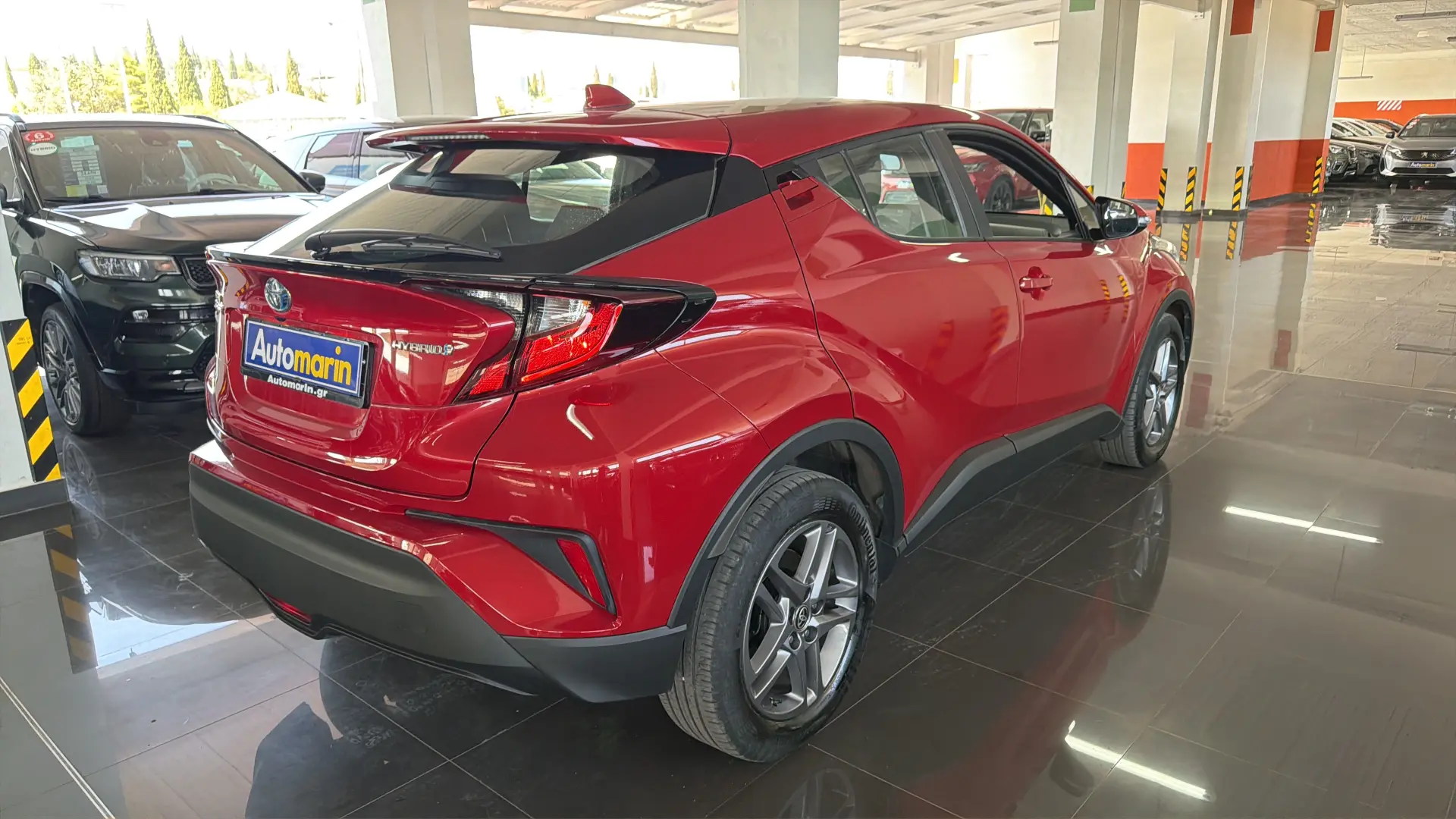View 4 - Toyota C-HR - 2023