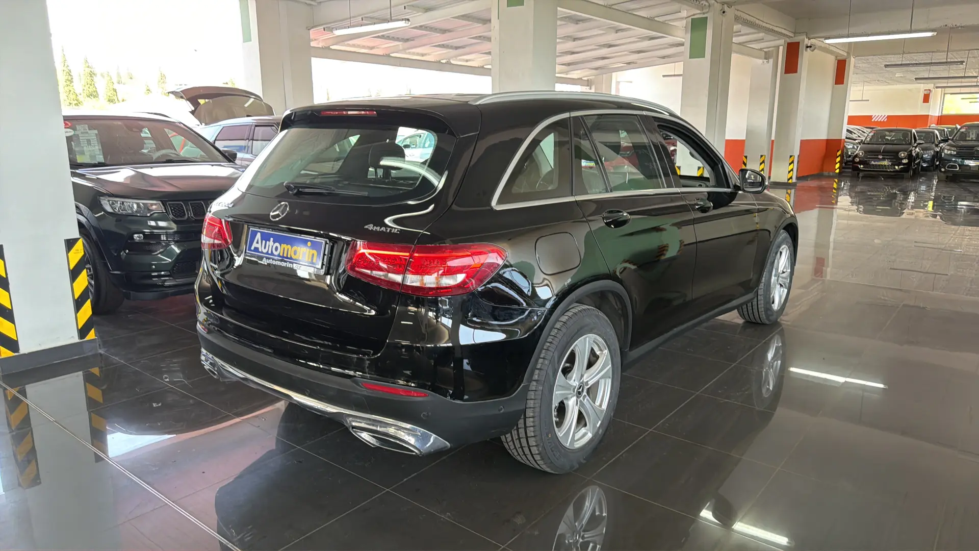 View 4 - Mercedes-Benz GLC 220 - 2017
