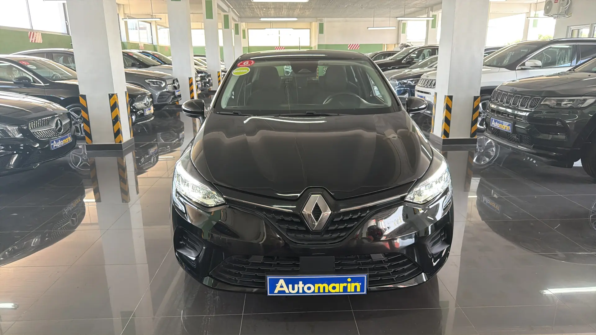 View 2 - Renault Clio - 2022