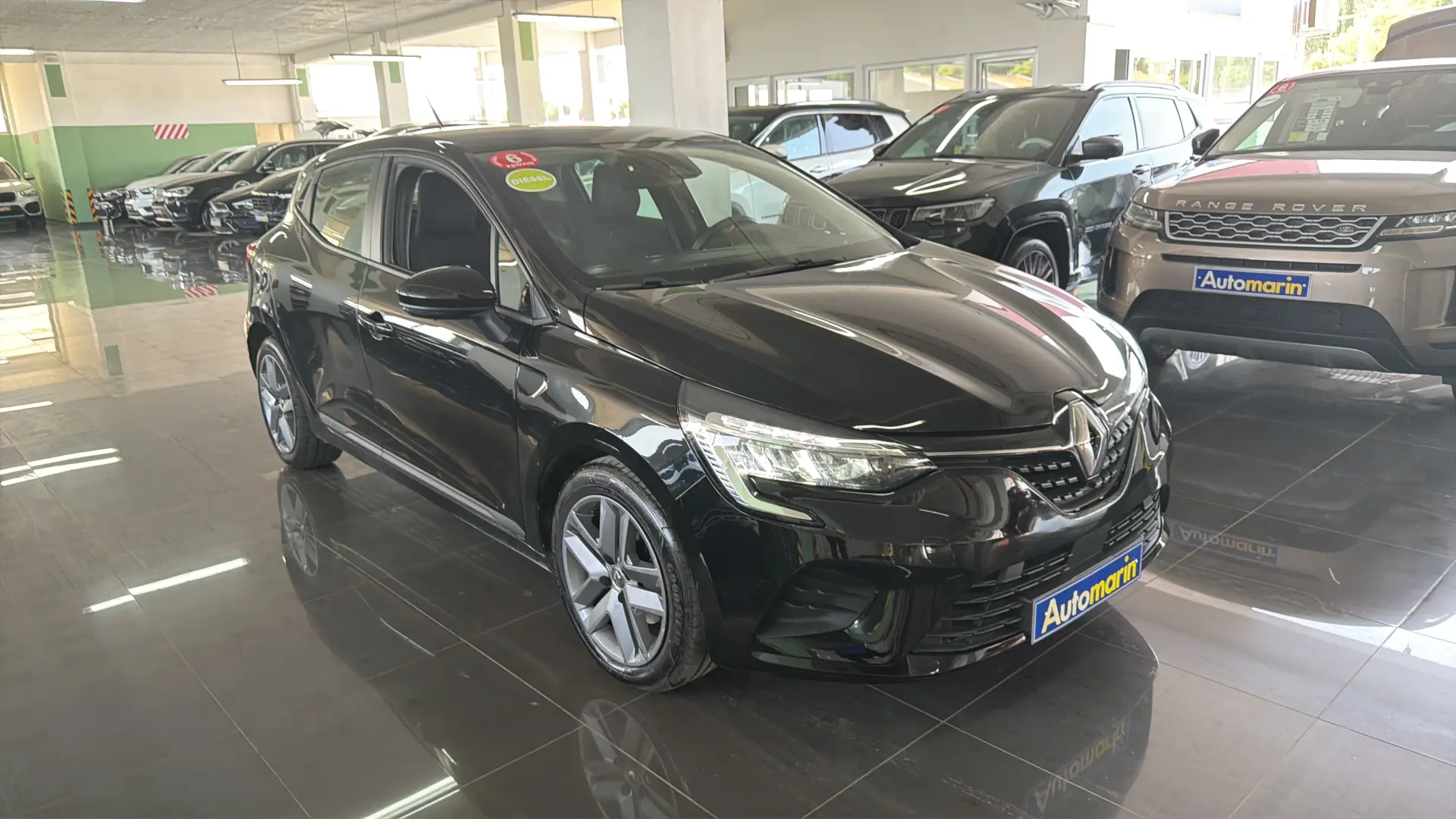 View 3 - Renault Clio - 2022