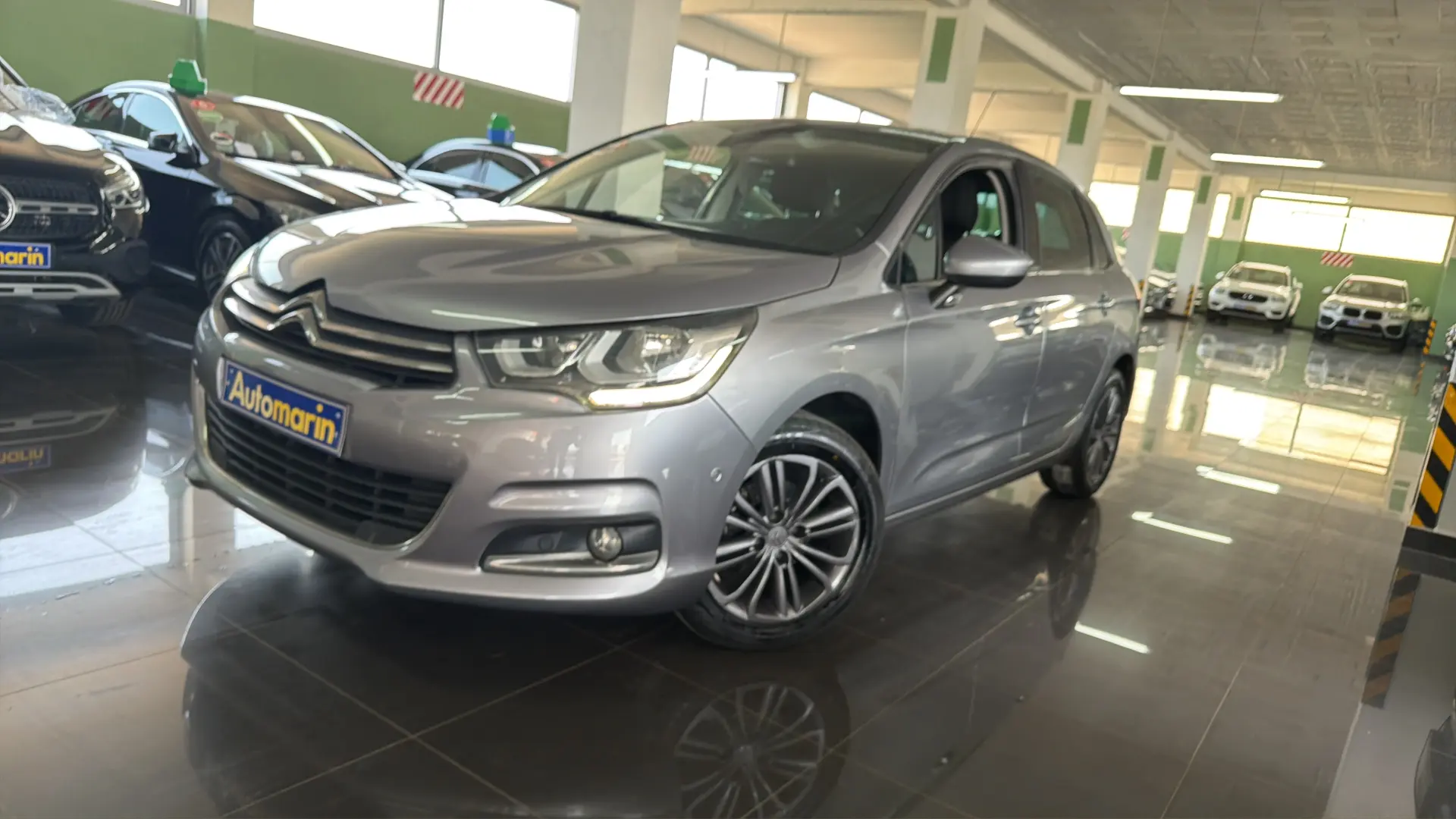 View 1 - Citroen C4 - 2017