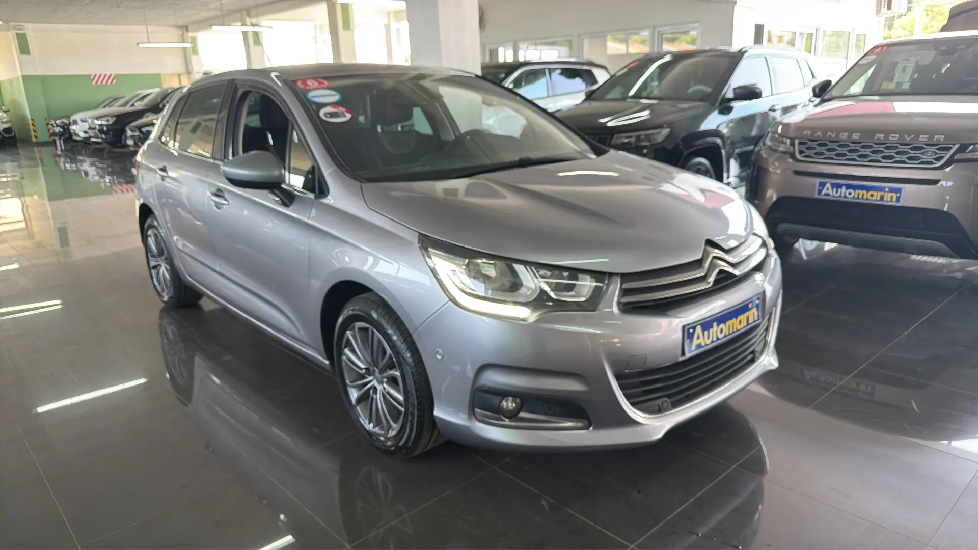 View 3 - Citroen C4 - 2017