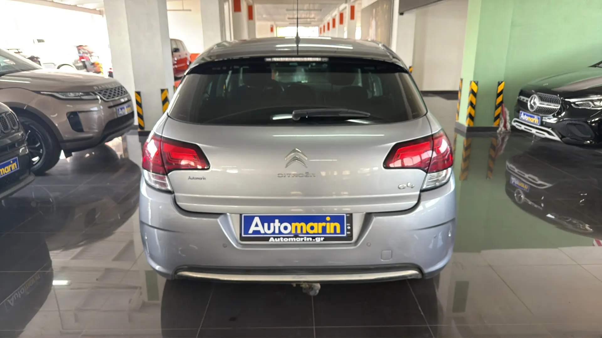 View 5 - Citroen C4 - 2017