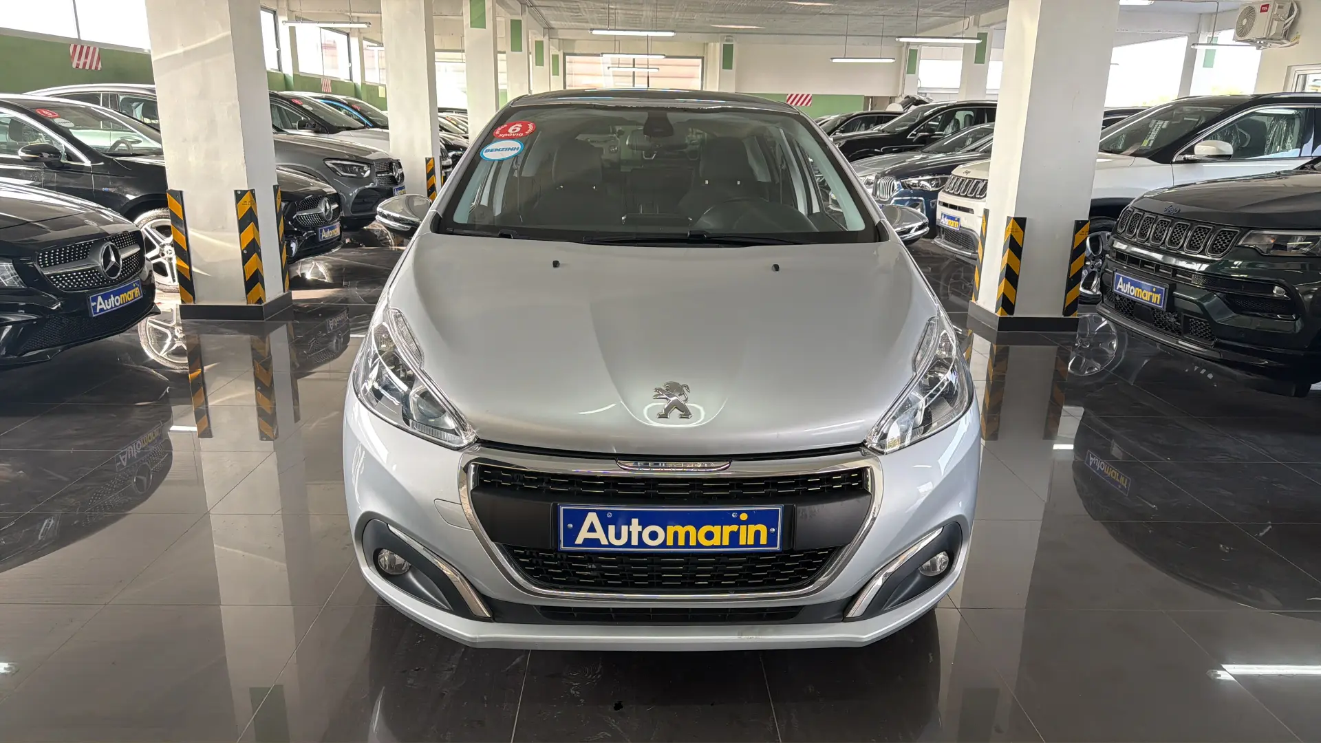View 2 - Peugeot 208 - 2017