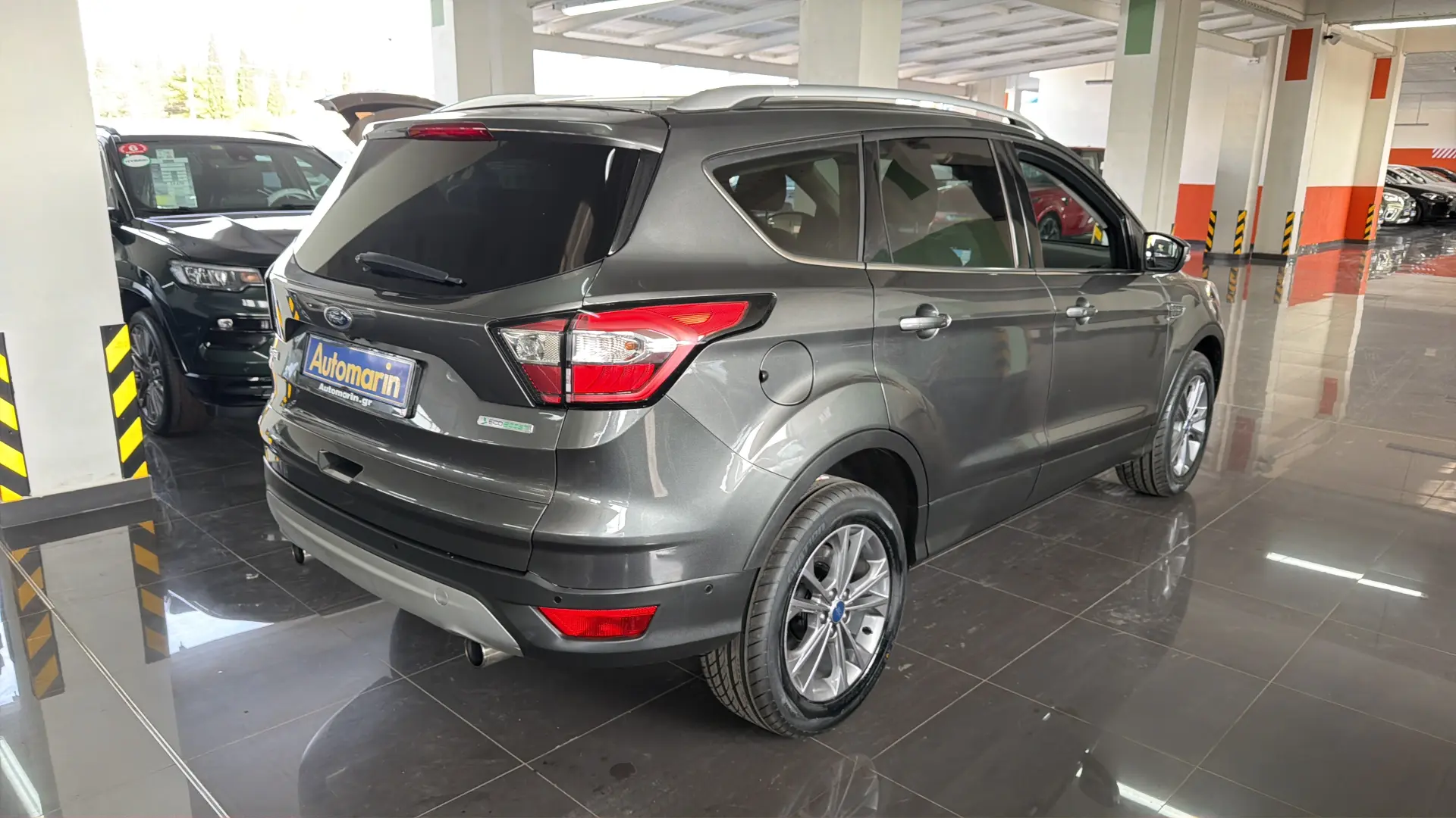 View 4 - Ford Kuga - 2018