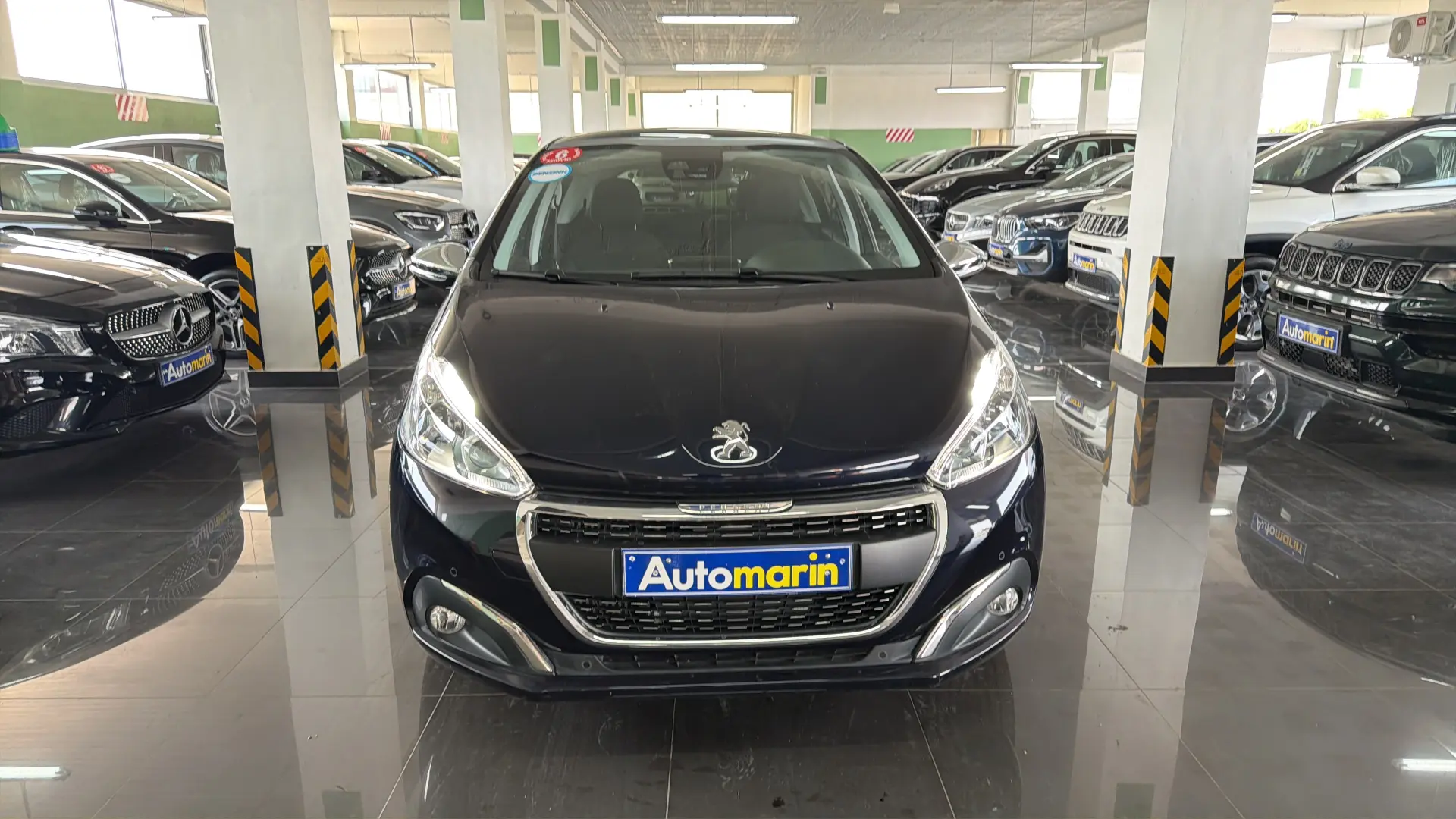 View 2 - Peugeot 208 - 2019