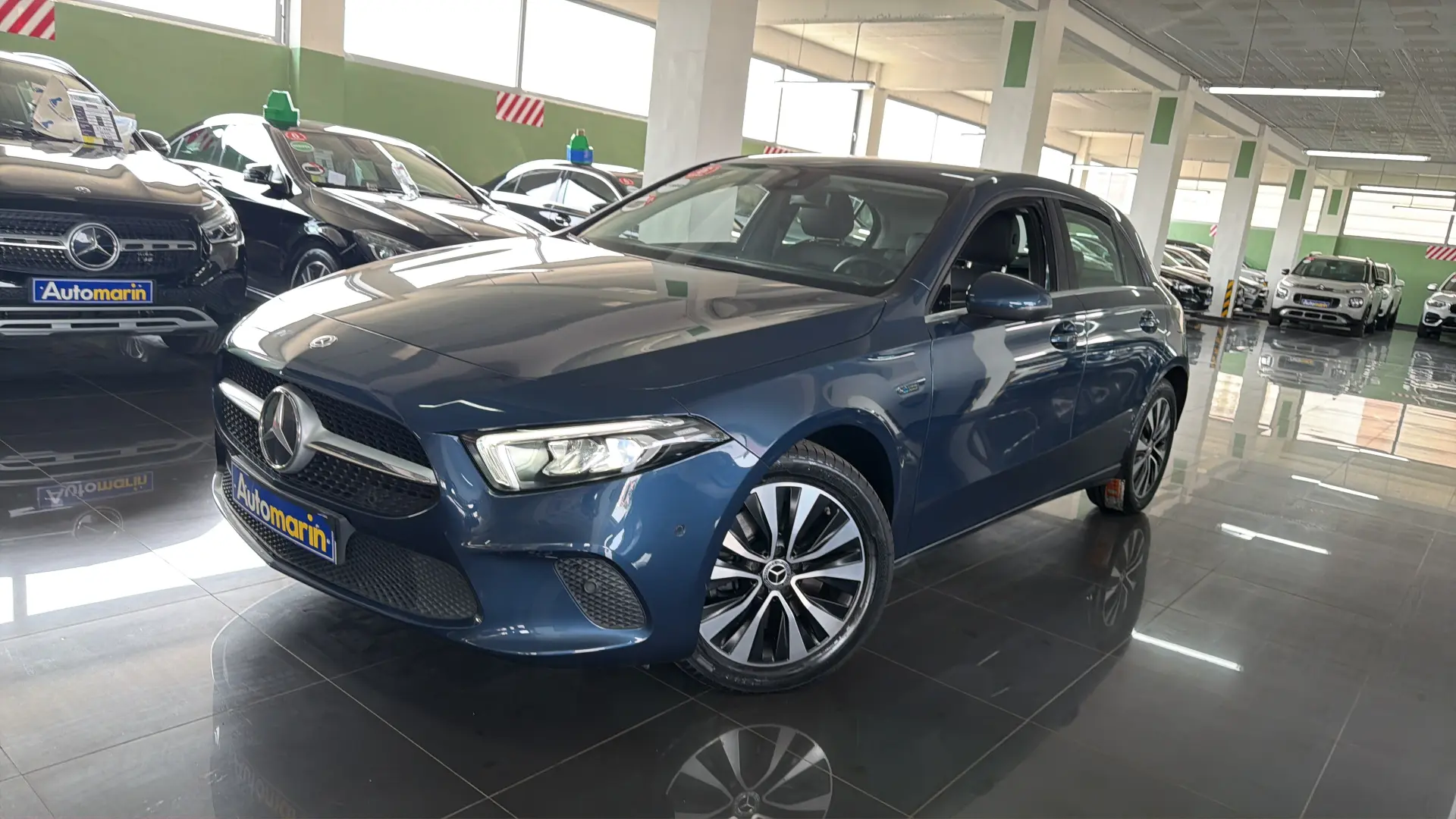View 1 - Mercedes-Benz A 250 - 2021