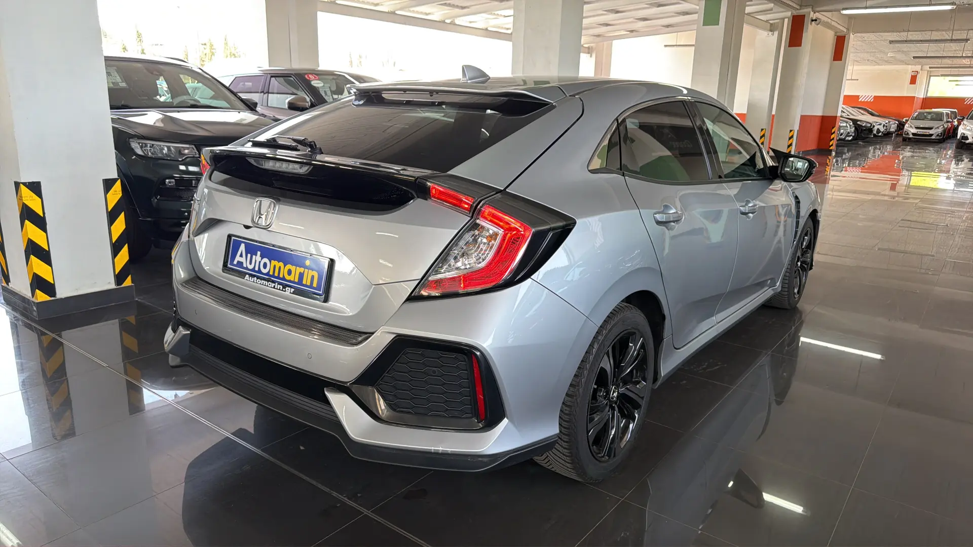 View 4 - Honda Civic - 2017