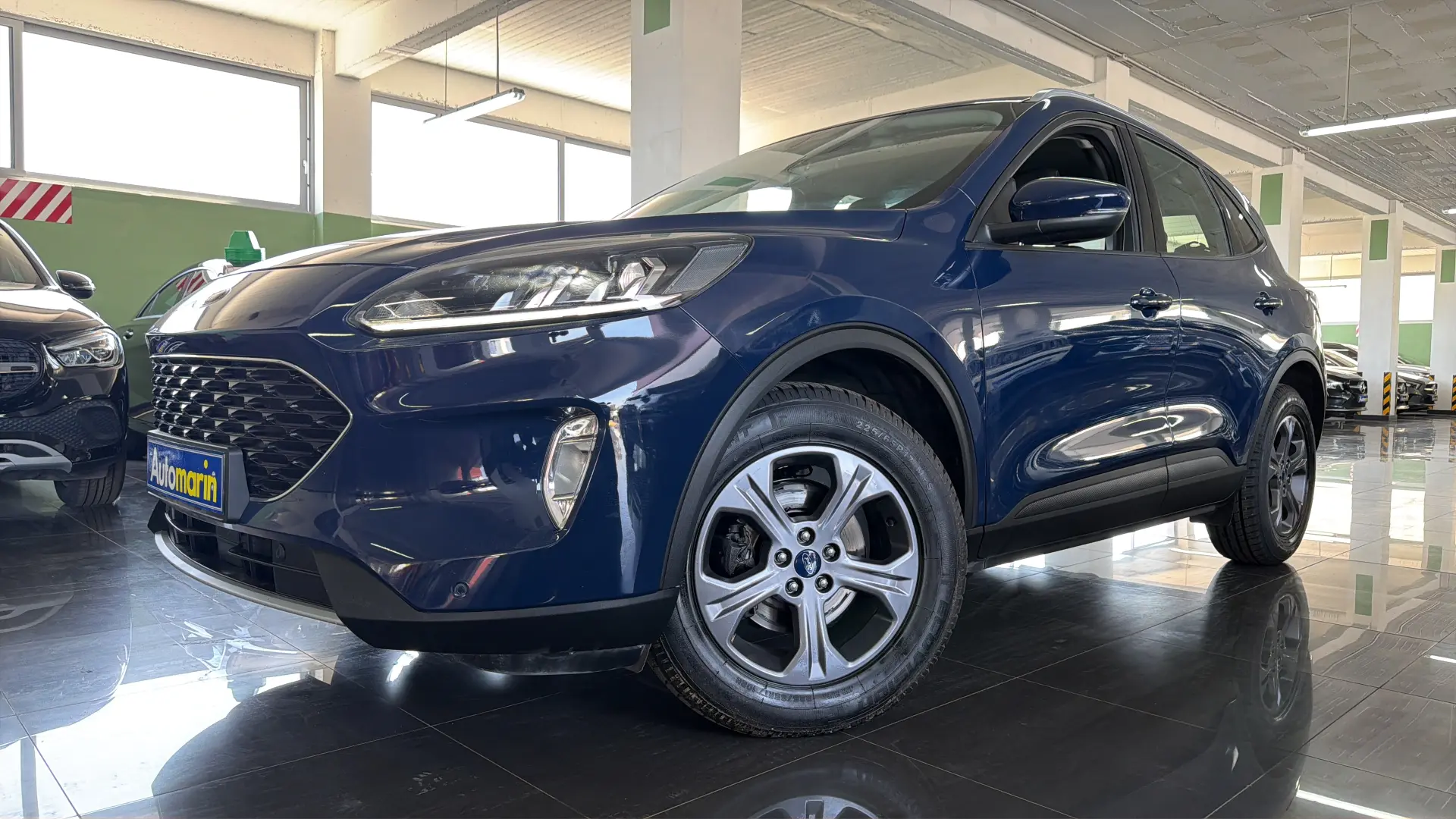 View 1 - Ford Kuga - 2021