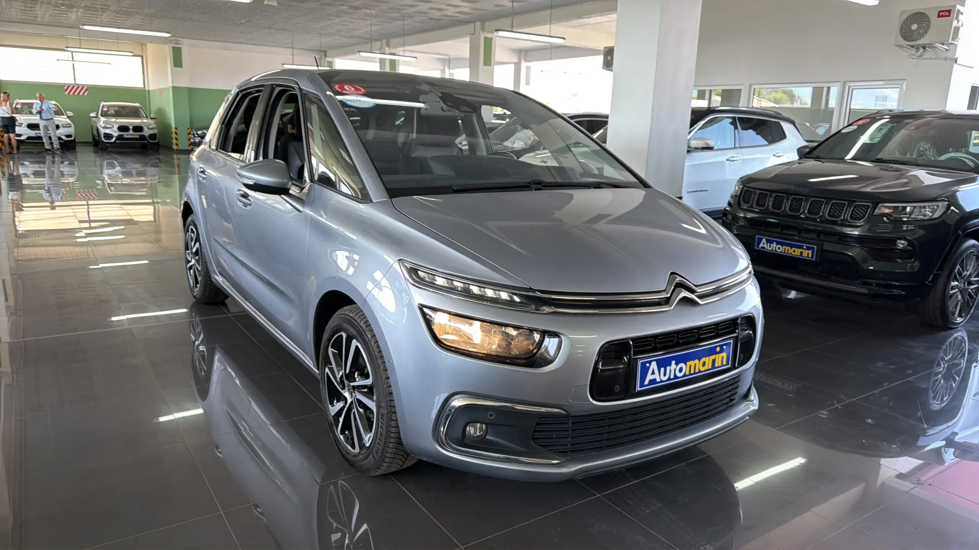 View 3 - Citroen C4 Picasso - 2018