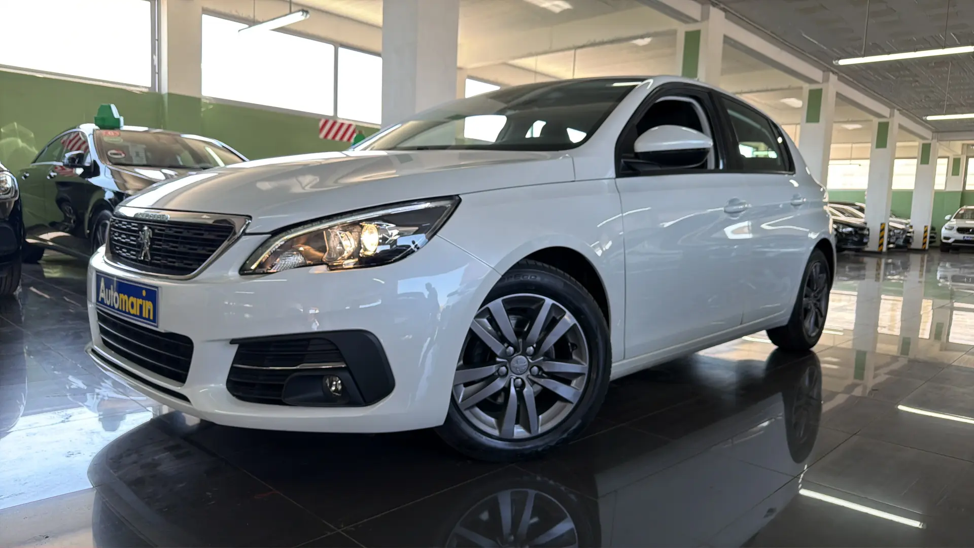 View 1 - Peugeot 308 - 2021