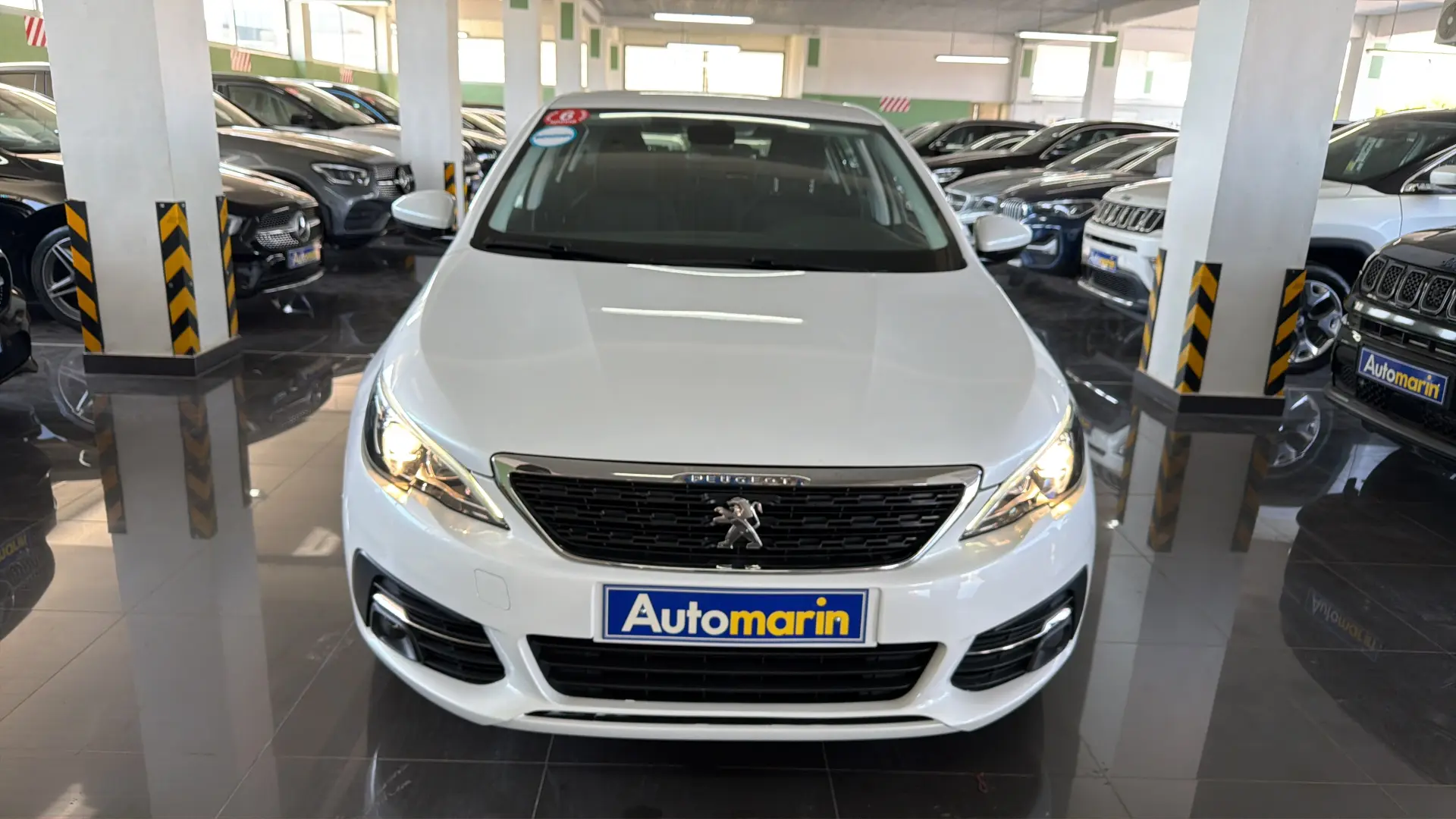 View 2 - Peugeot 308 - 2021