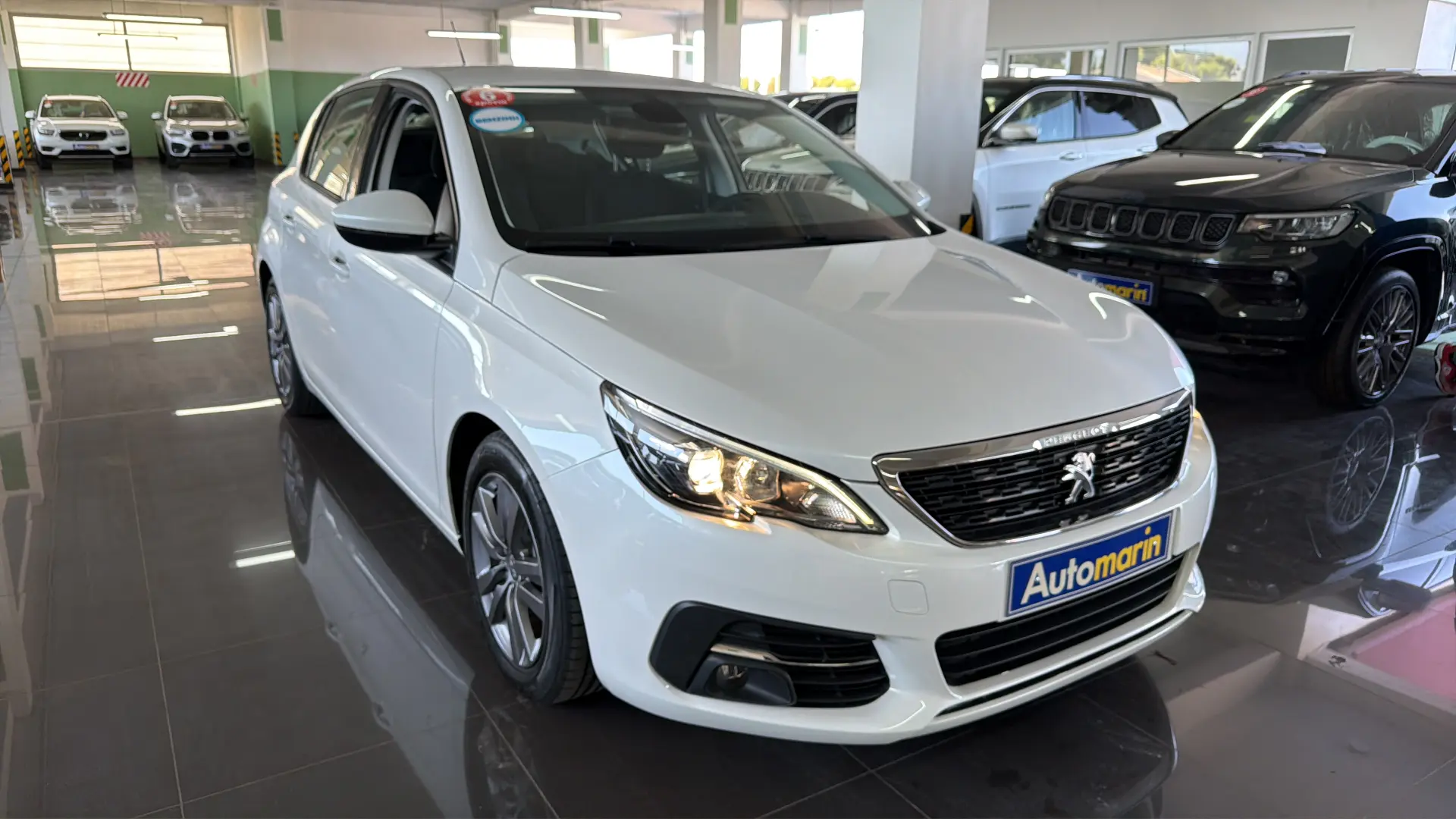 View 3 - Peugeot 308 - 2021