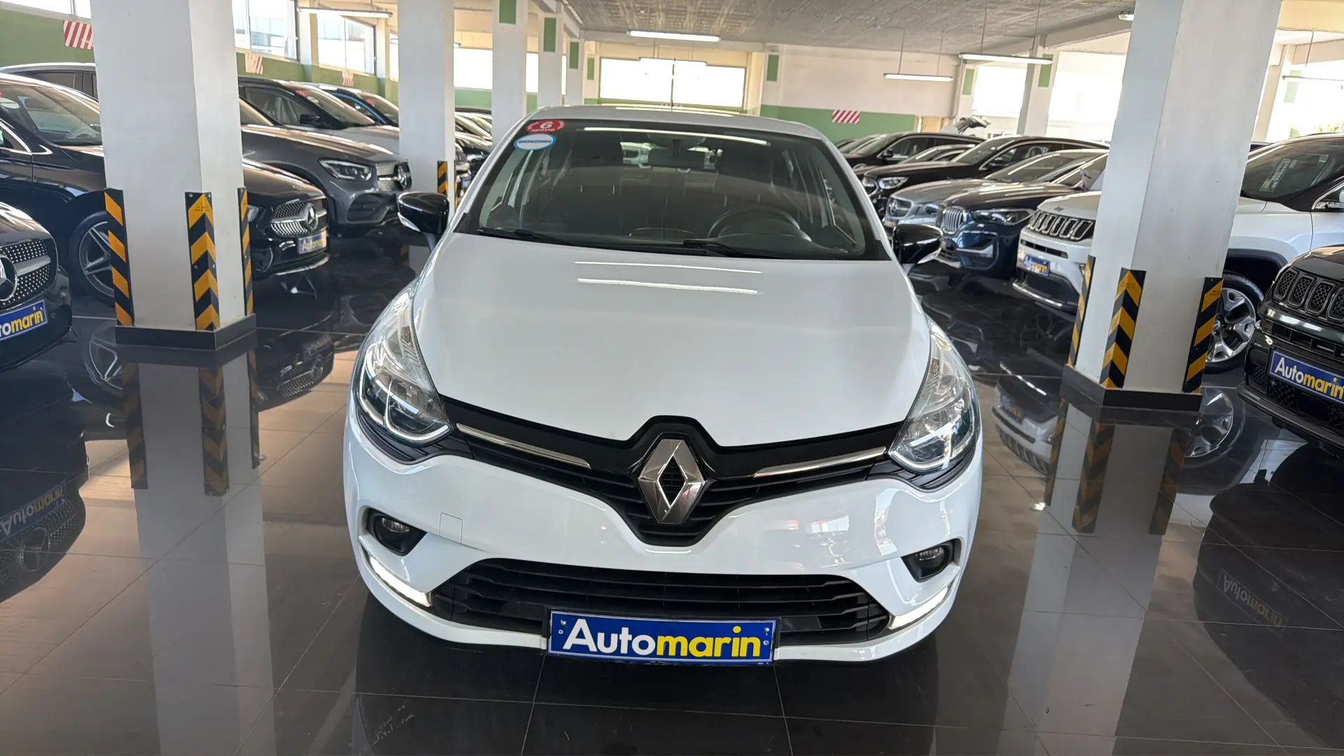 View 2 - Renault Clio - 2019