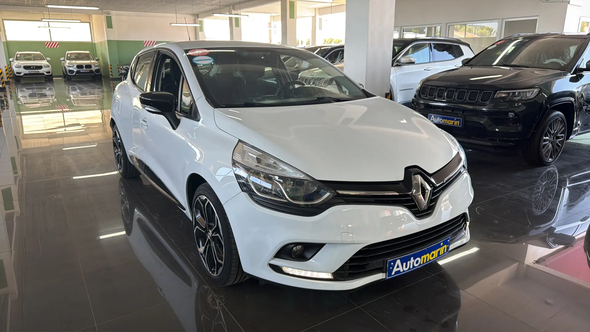 View 3 - Renault Clio - 2019