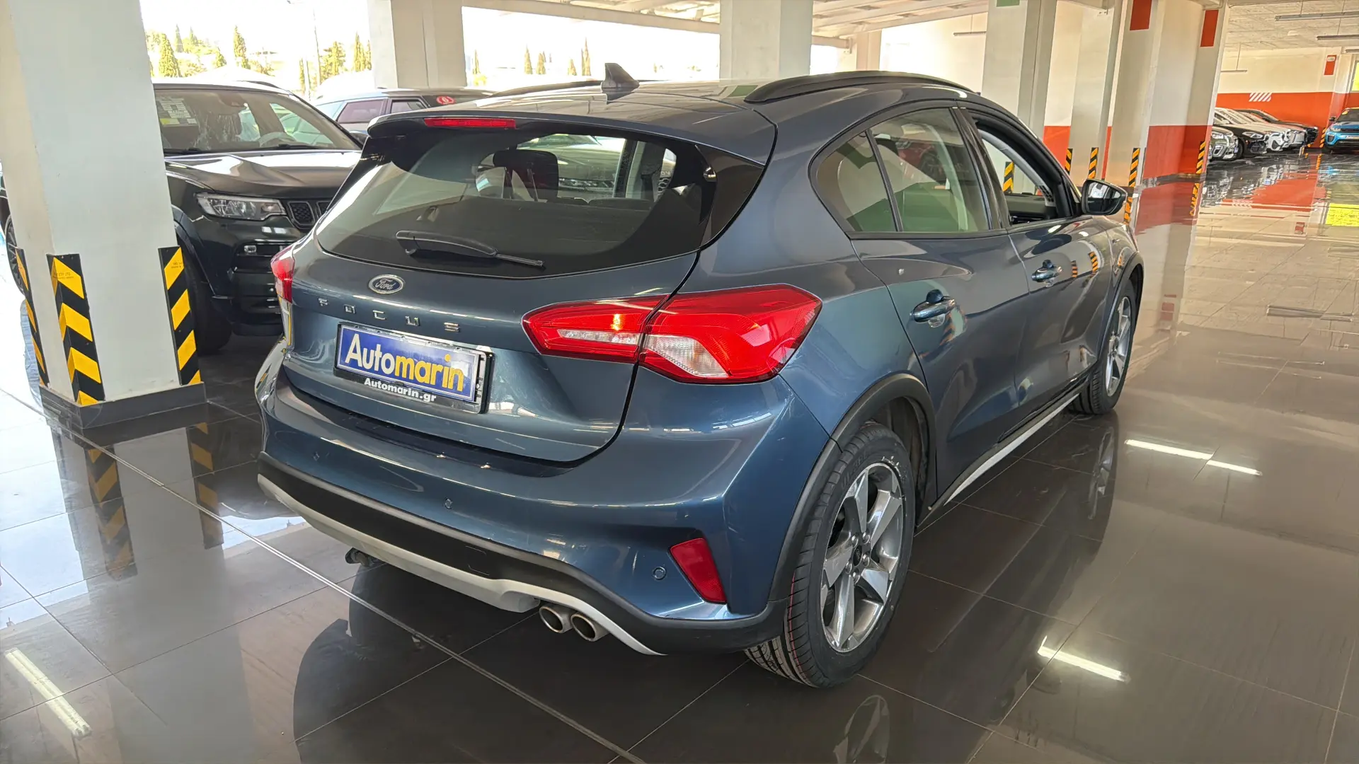 View 4 - Ford Focus - 2019