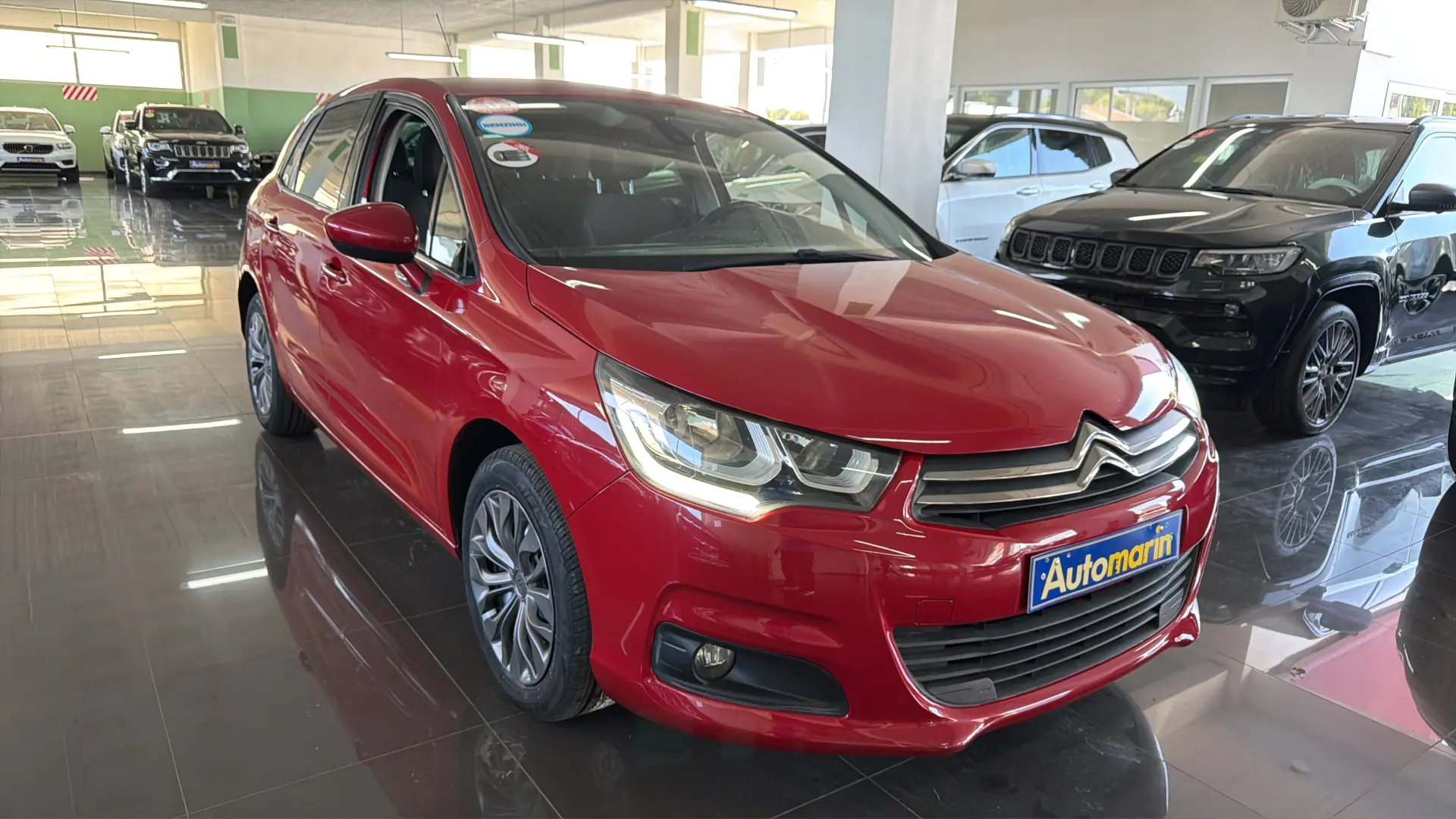 View 3 - Citroen C4 - 2016