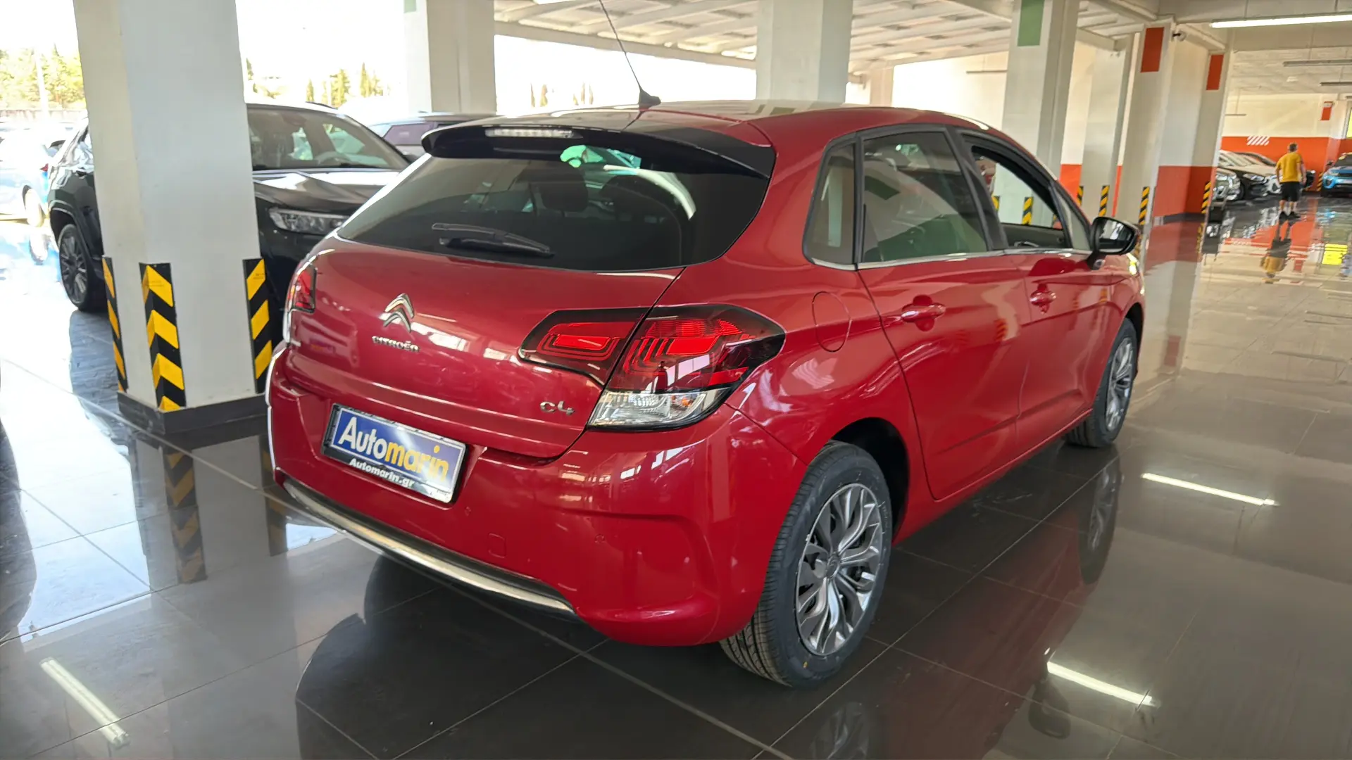 View 4 - Citroen C4 - 2016