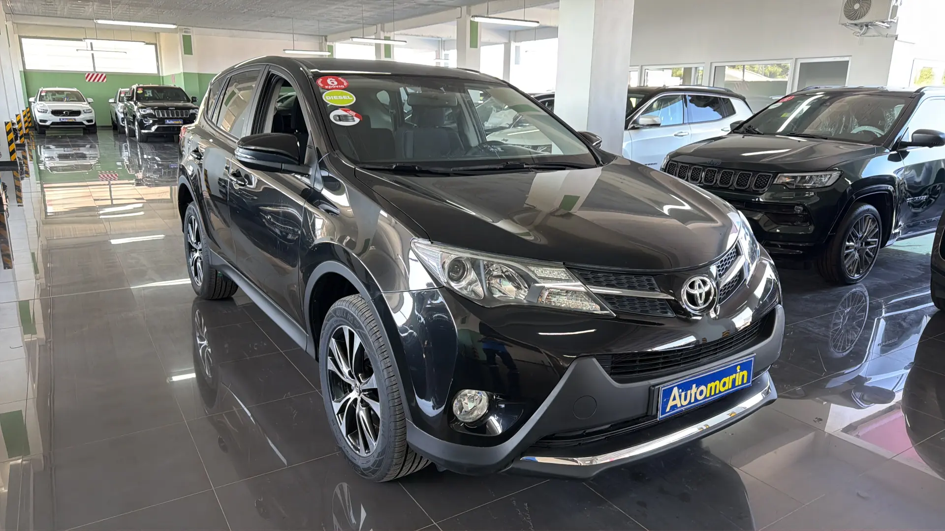 View 3 - Toyota RAV 4 - 2014