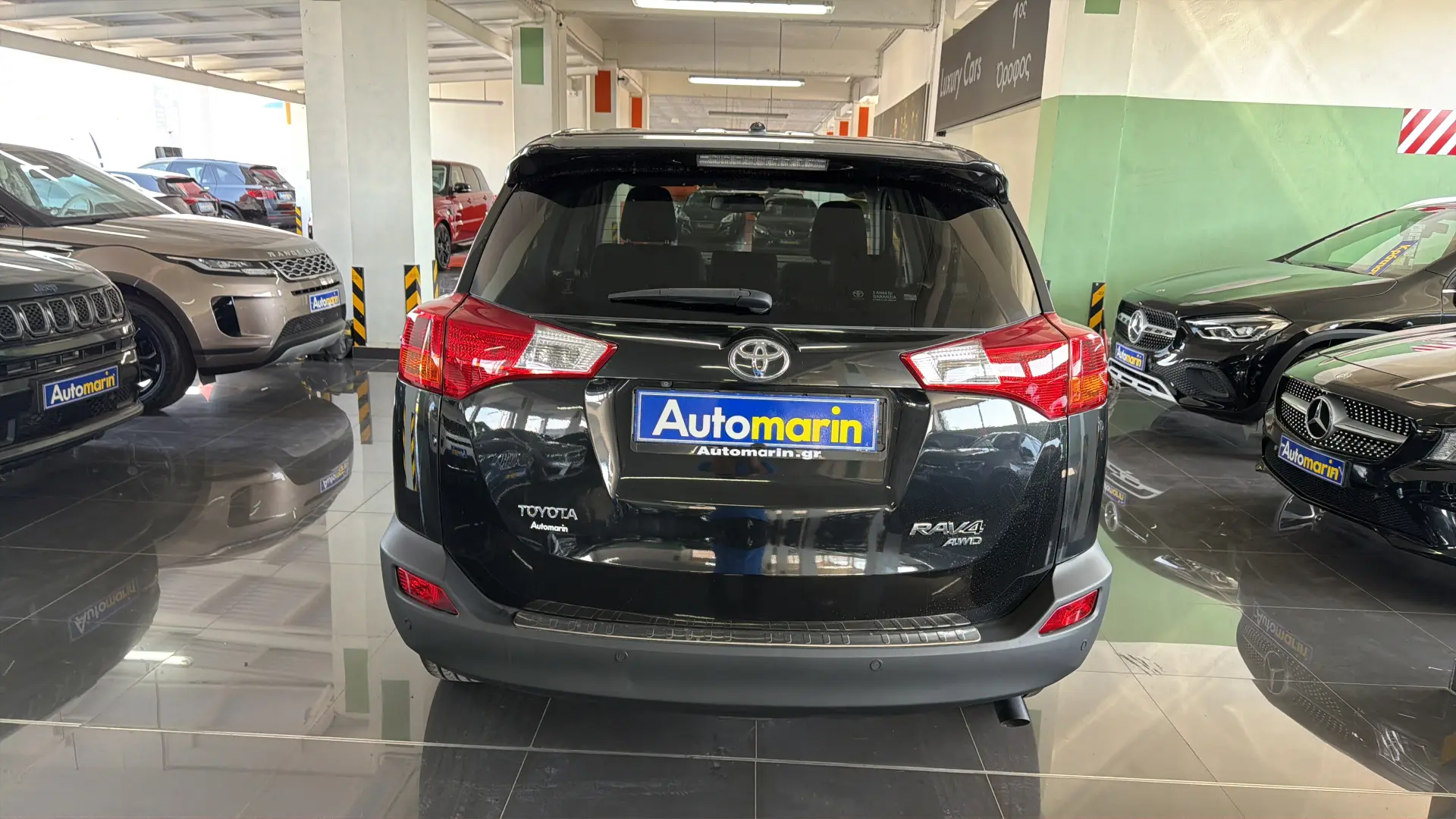 View 5 - Toyota RAV 4 - 2014