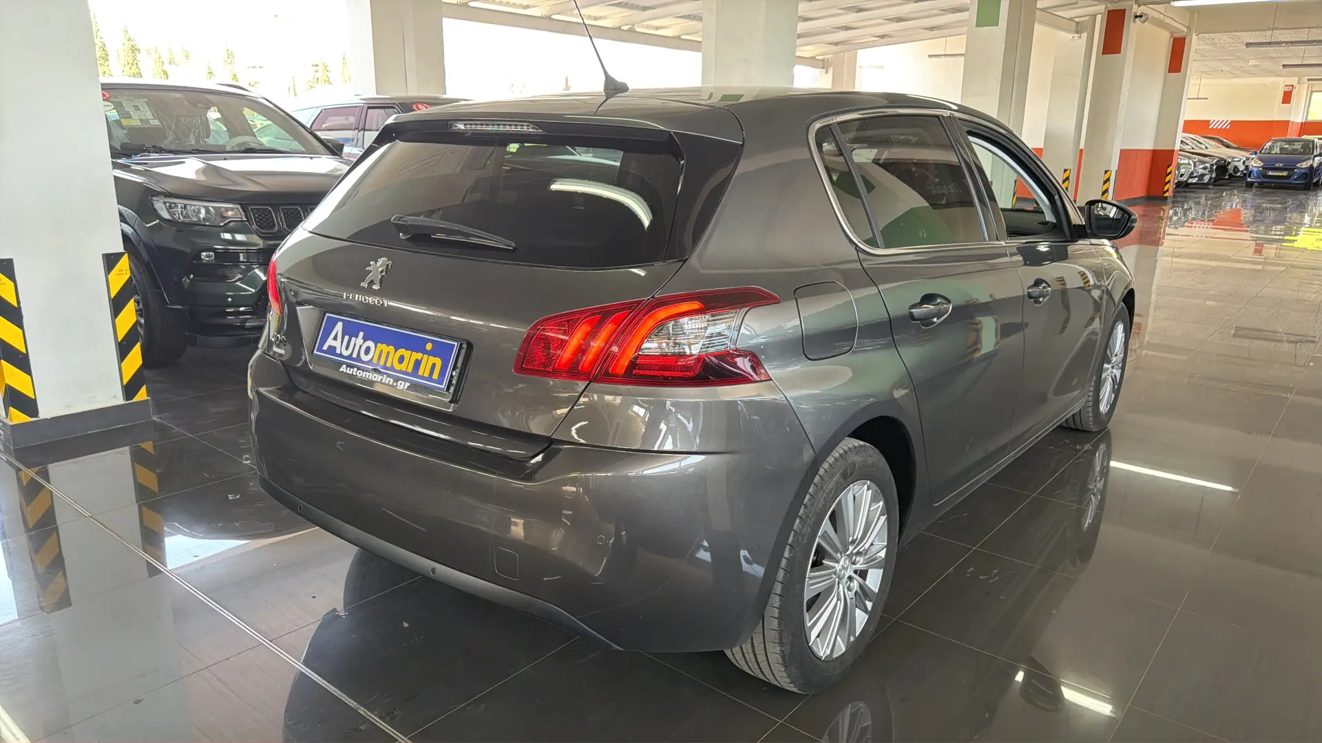 View 4 - Peugeot 308 - 2021