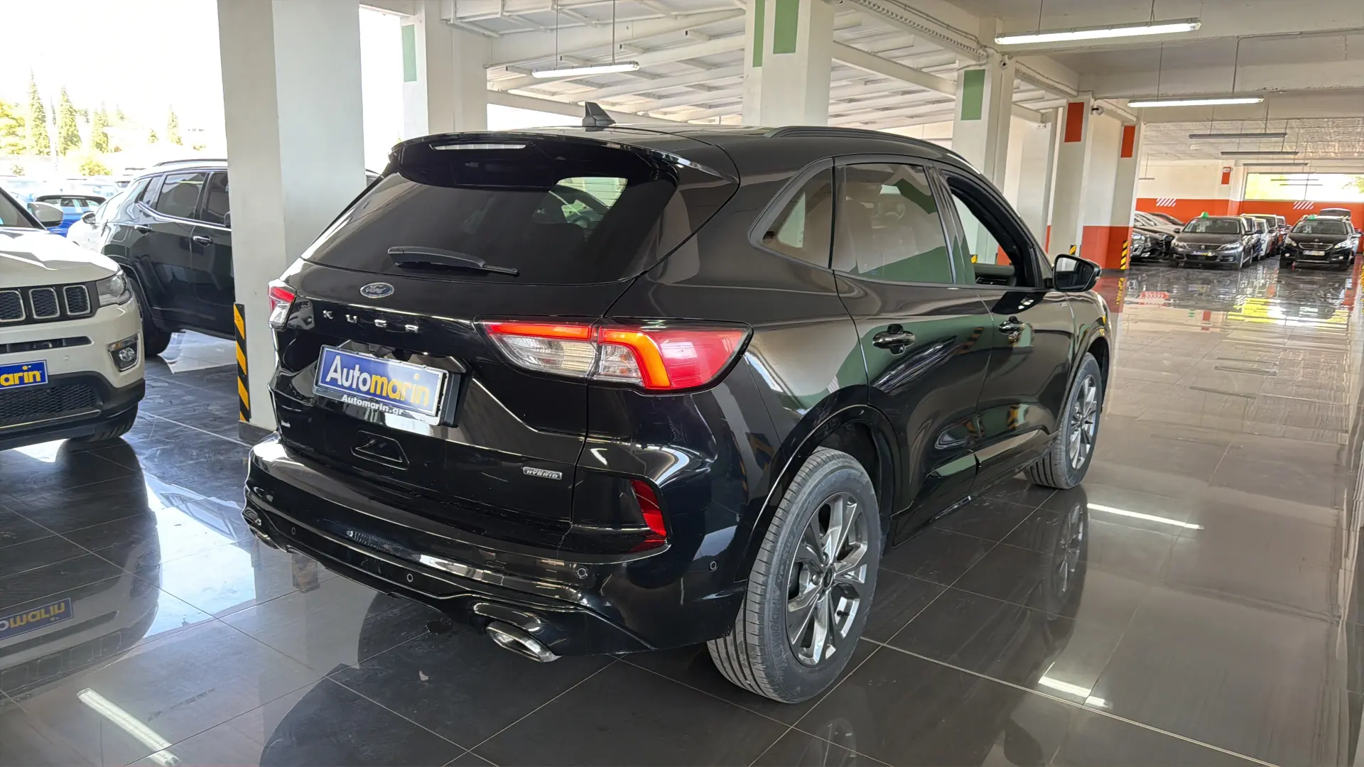 View 4 - Ford Kuga - 2022