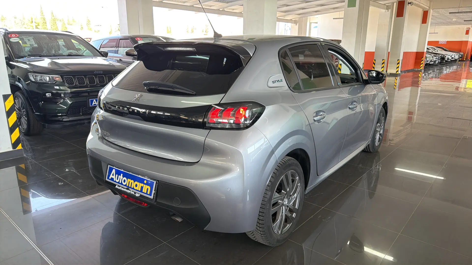 View 4 - Peugeot 208 - 2022