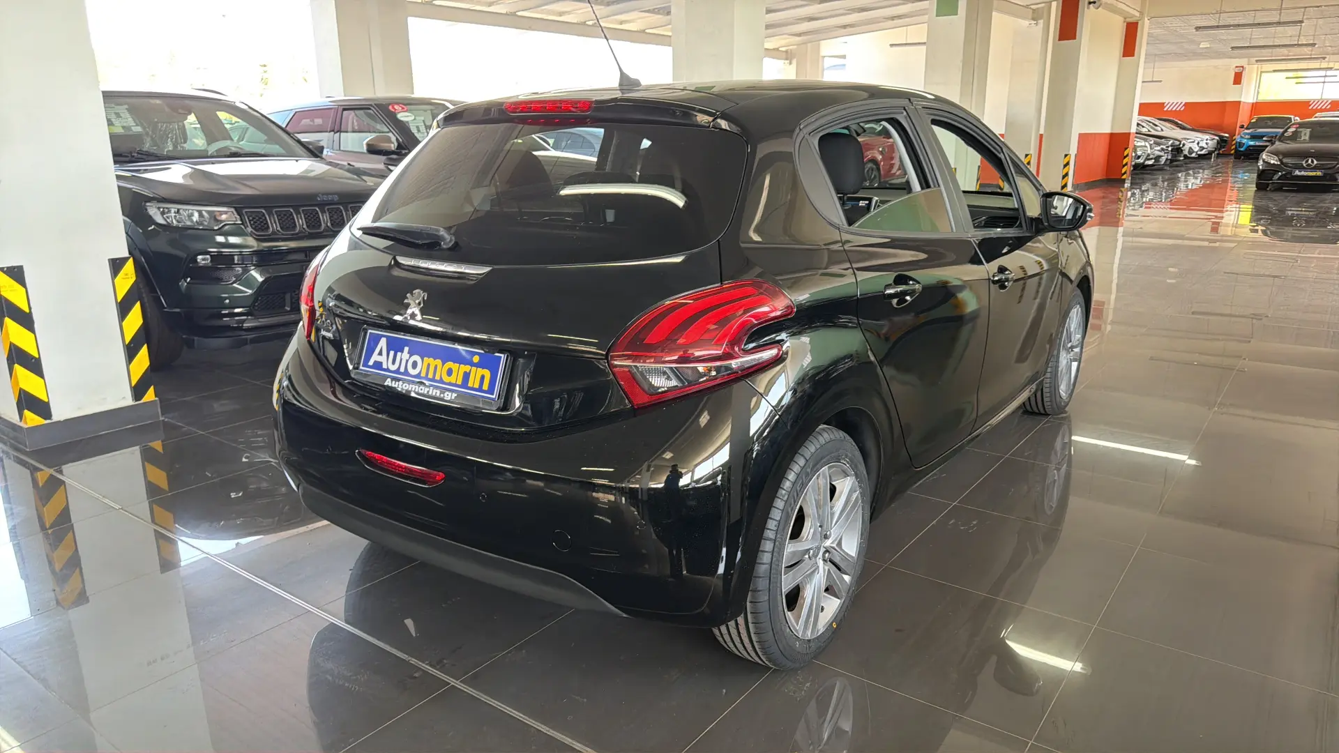 View 4 - Peugeot 208 - 2019