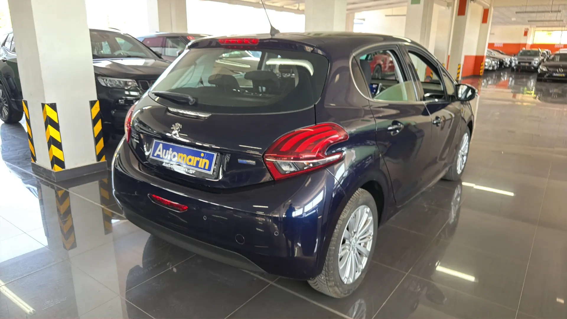 View 4 - Peugeot 208 - 2017