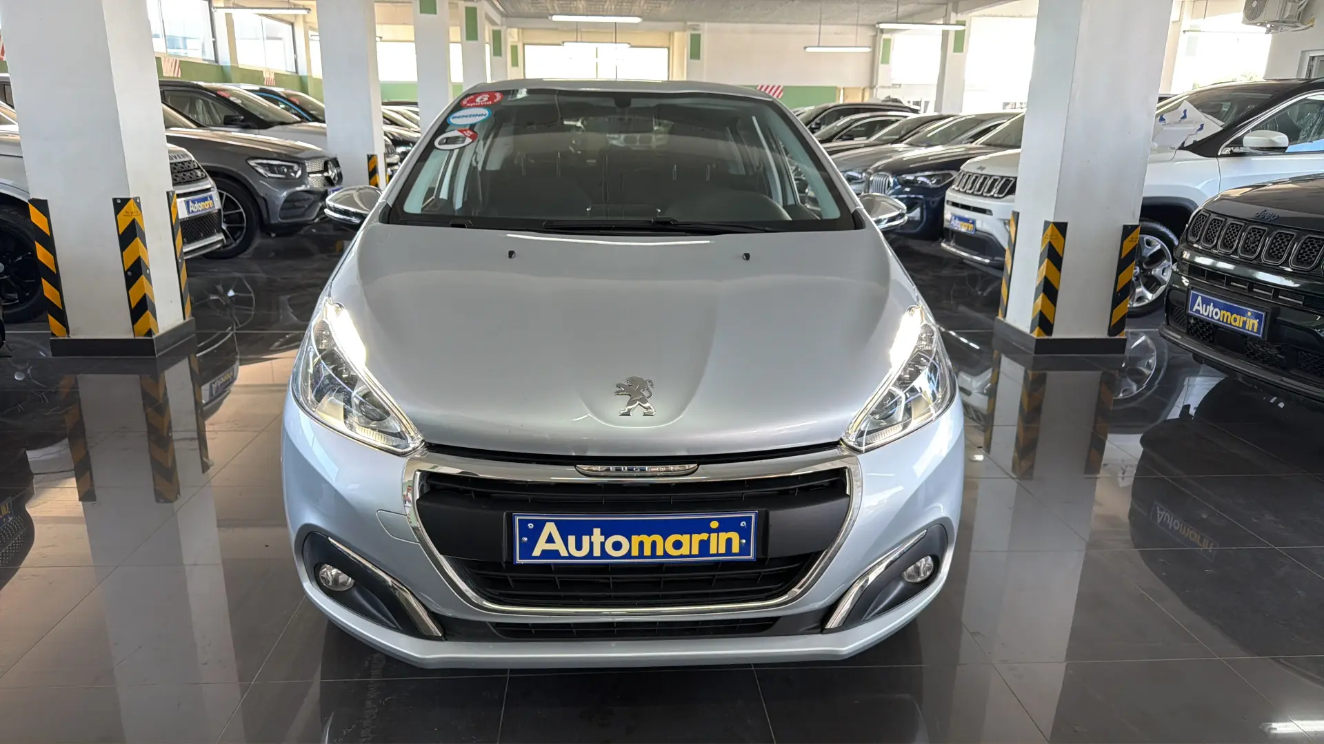 View 2 - Peugeot 208 - 2017