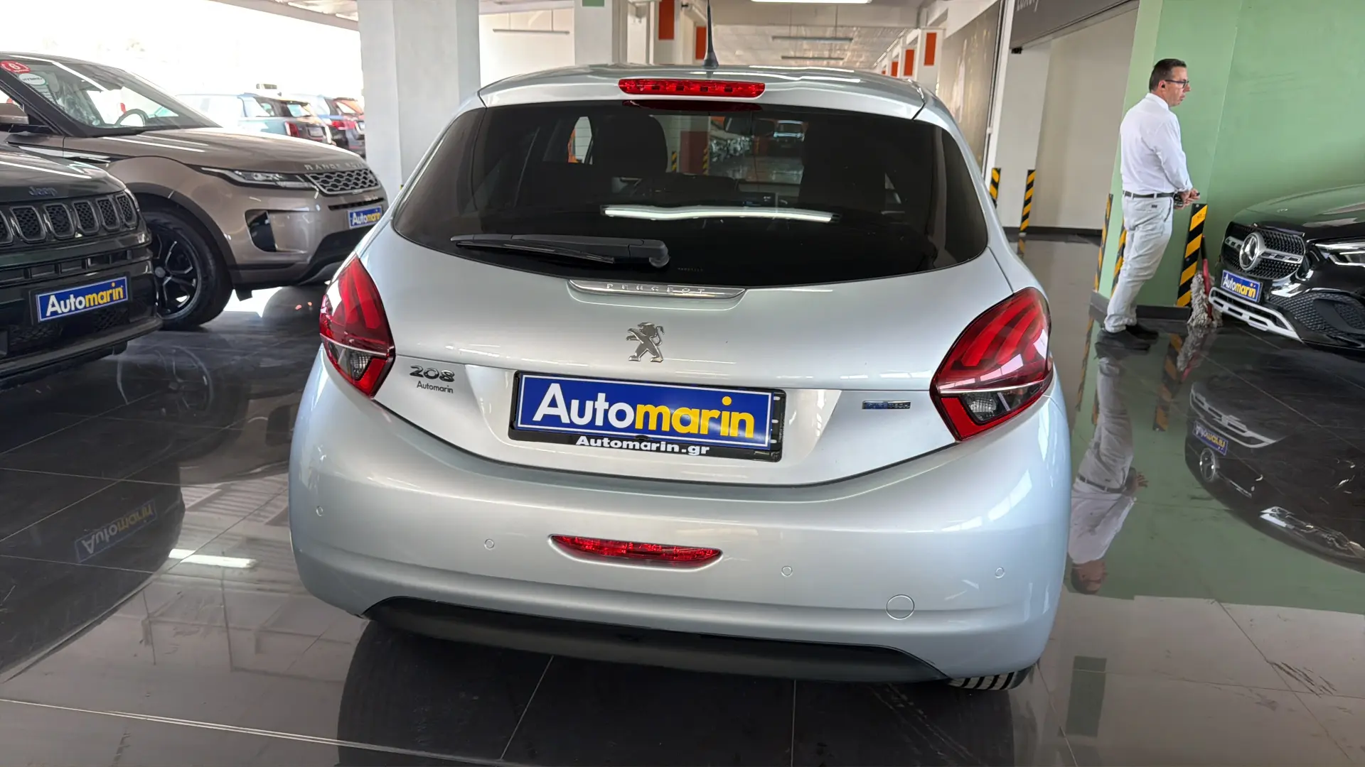 View 5 - Peugeot 208 - 2017