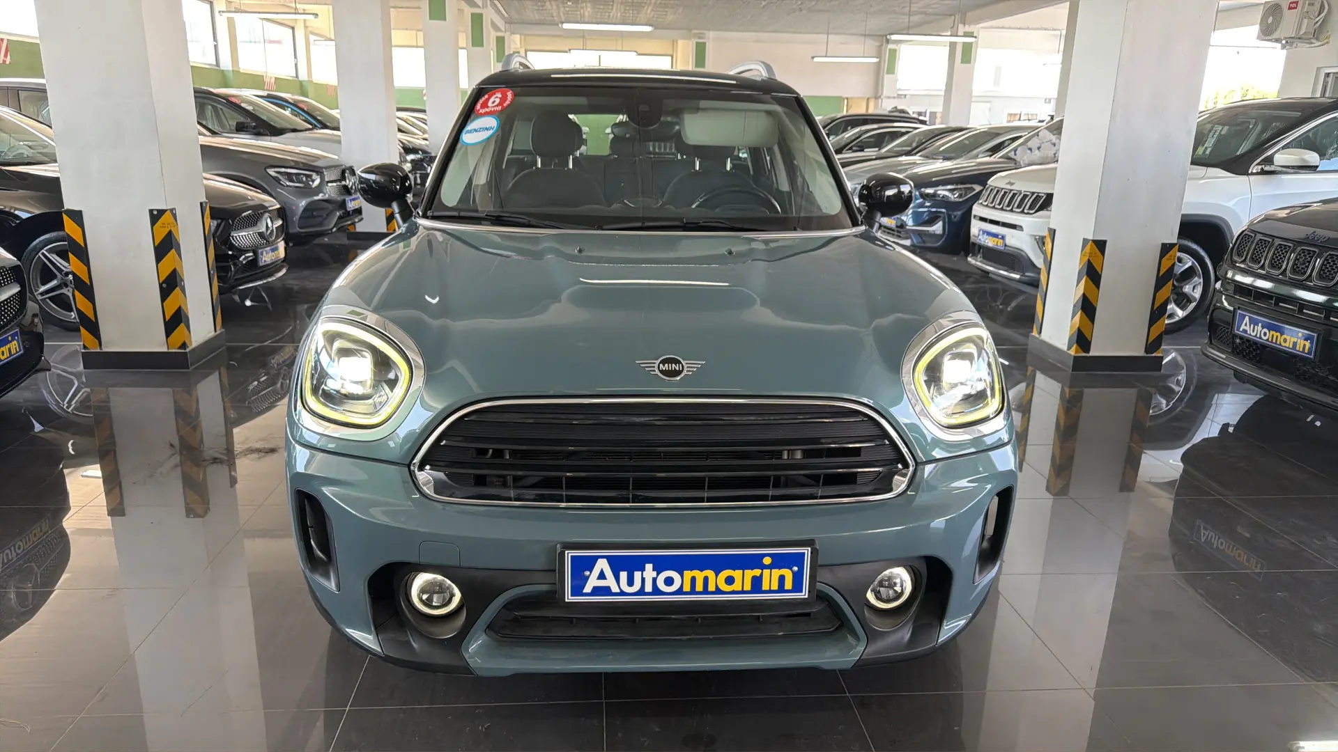 View 2 - Mini Countryman - 2023