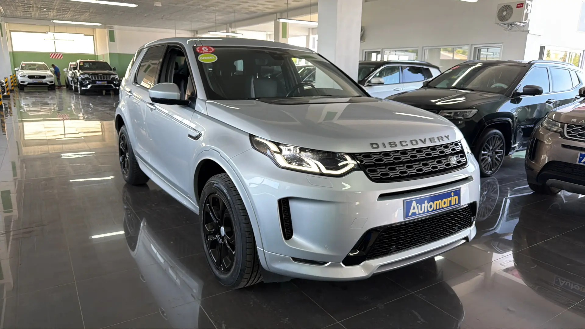 View 3 - Land Rover Discovery Sport - 2019
