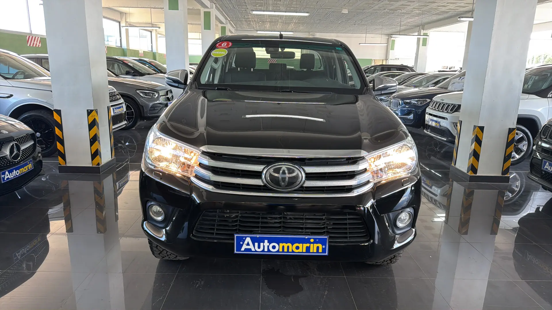 View 2 - Toyota Hilux - 2020