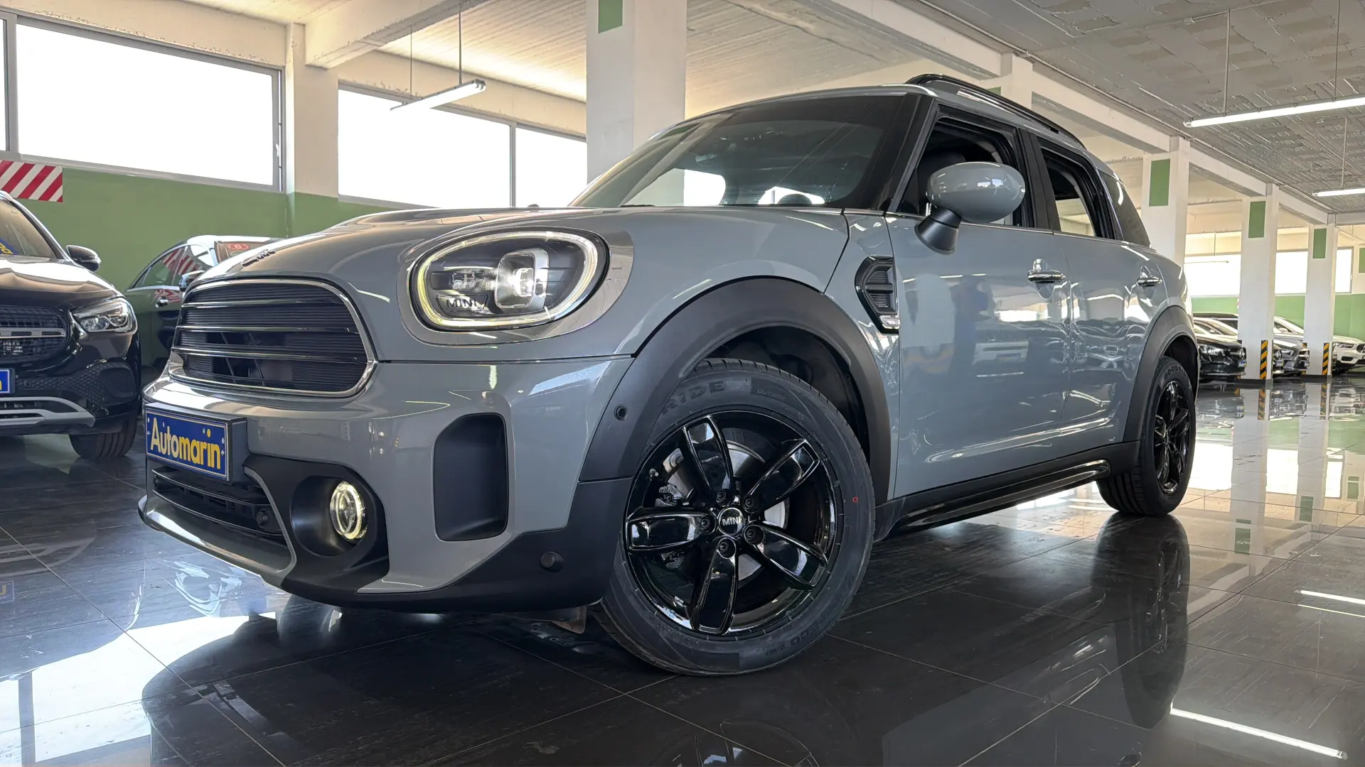 View 1 - Mini Countryman - 2022