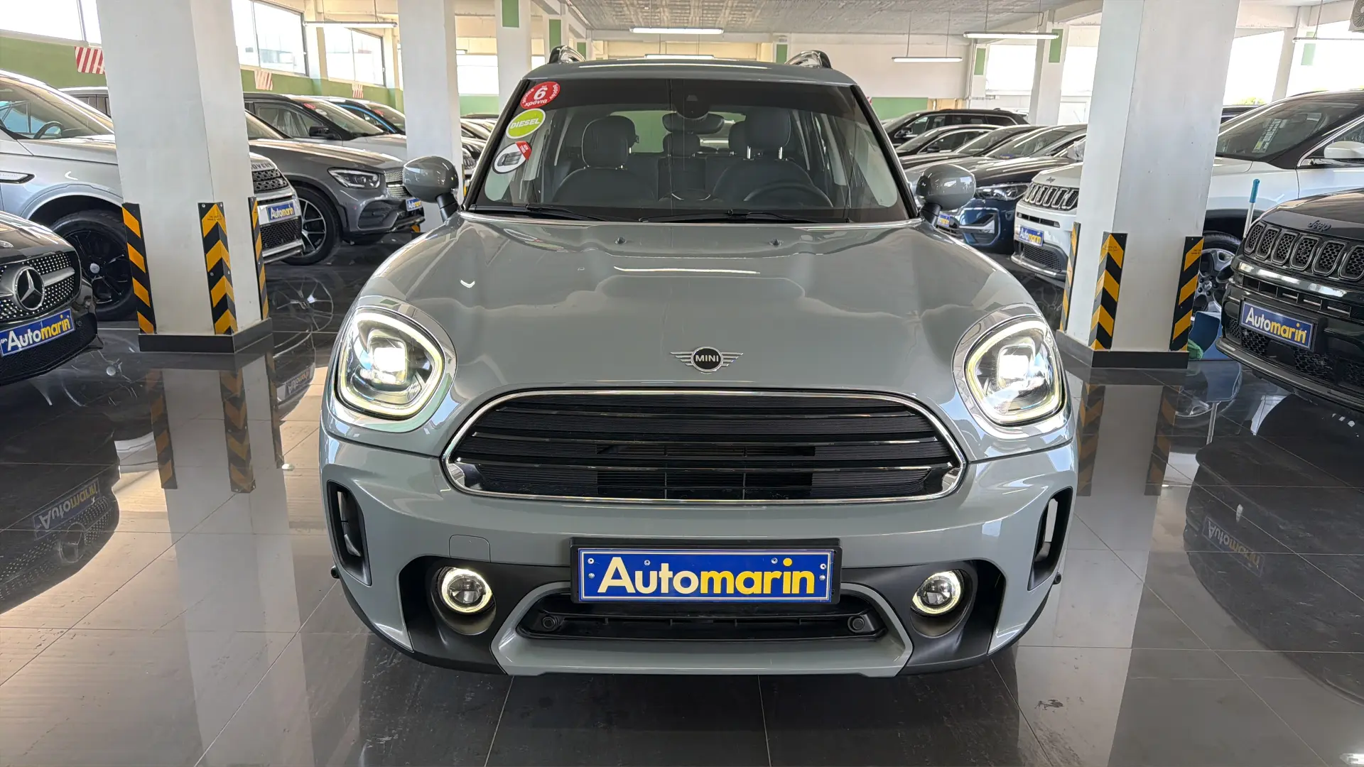 View 2 - Mini Countryman - 2022