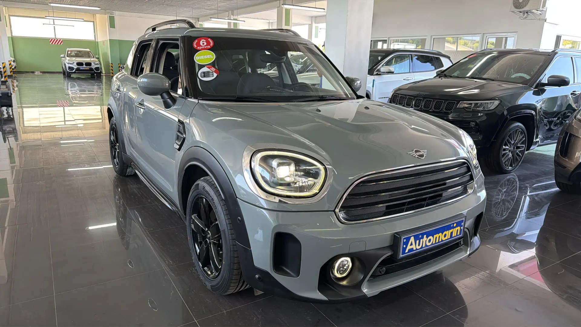 View 3 - Mini Countryman - 2022